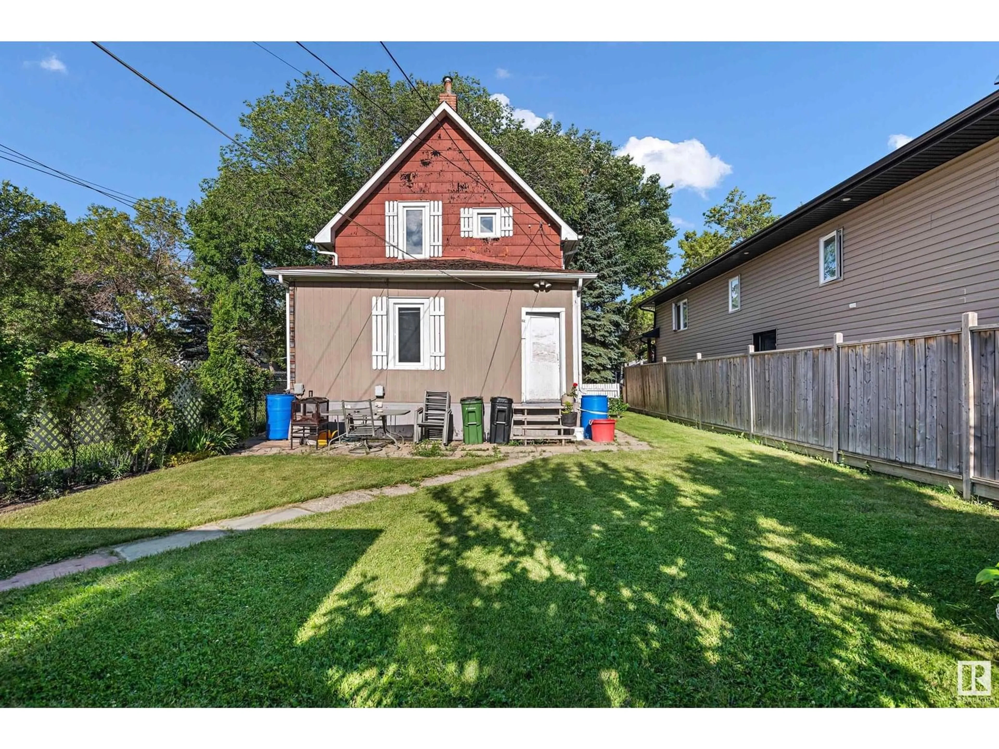 A pic from outside/outdoor area/front of a property/back of a property/a pic from drone, street for NW - 12022 95A ST, Edmonton Alberta T5G1R7