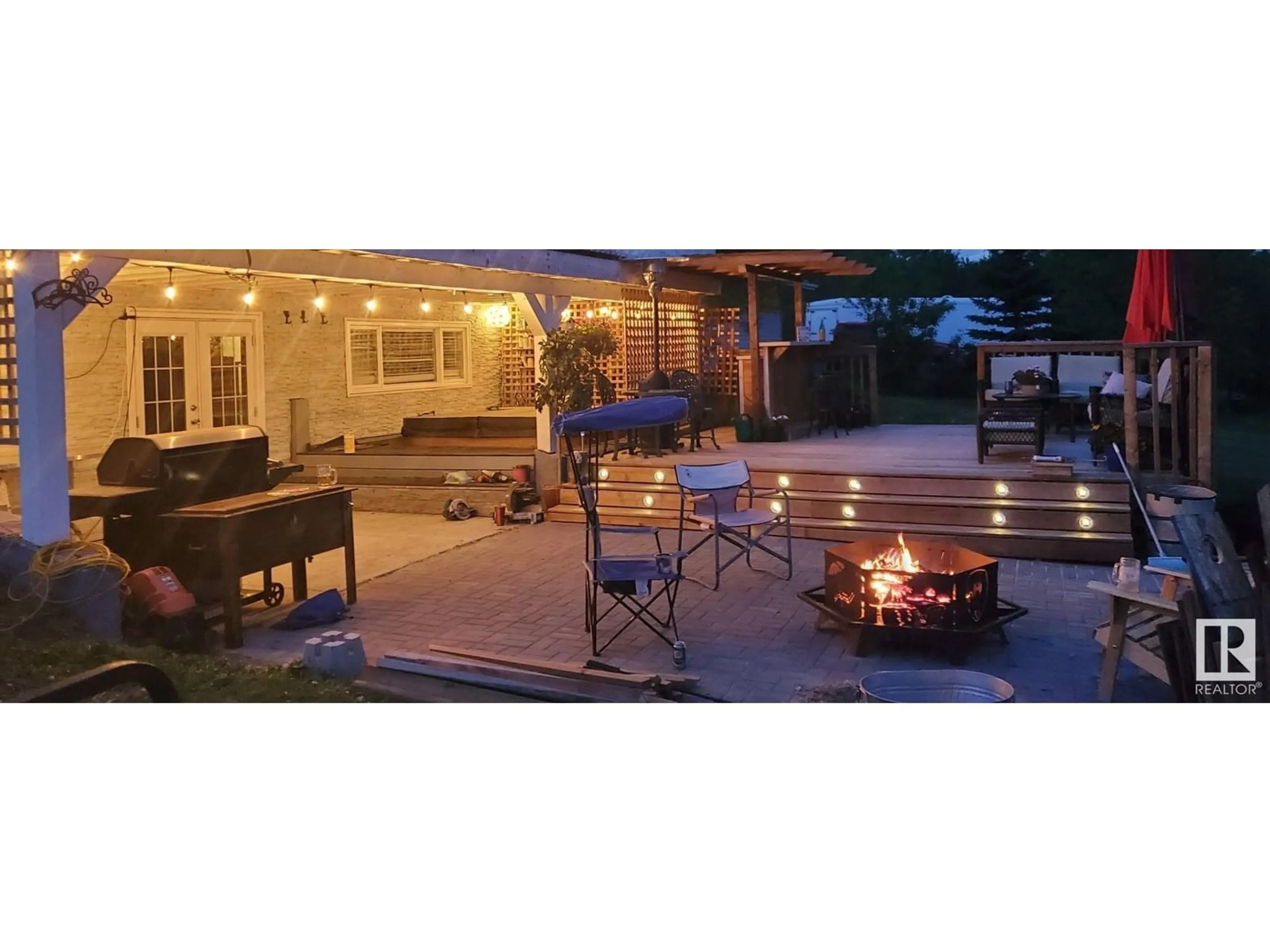 Patio, street for #13 - 53327 RGE ROAD 15, Rural Parkland County Alberta T7Y0C3