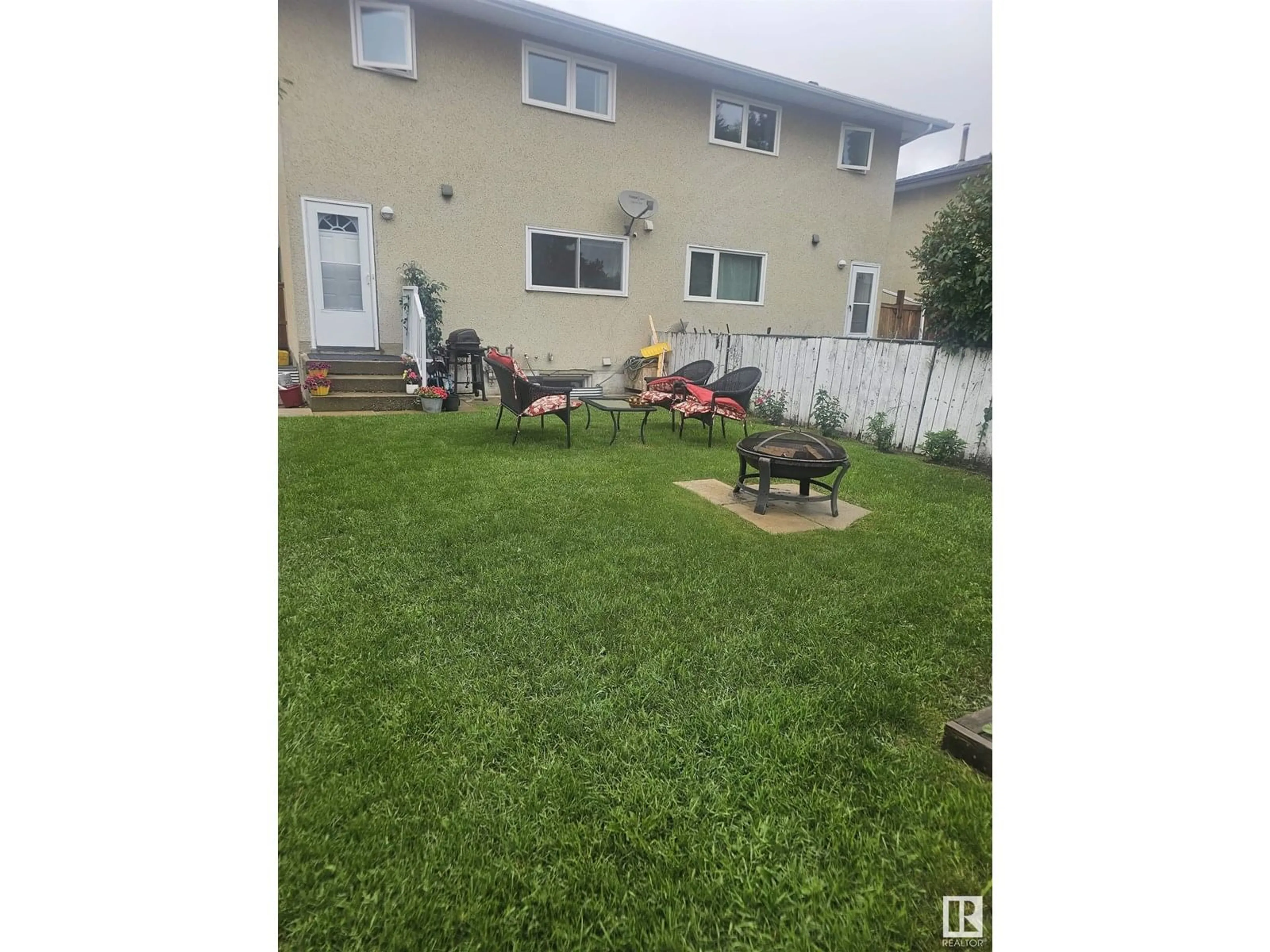 Unknown for NW - 7613 144 AV, Edmonton Alberta T5C2R9