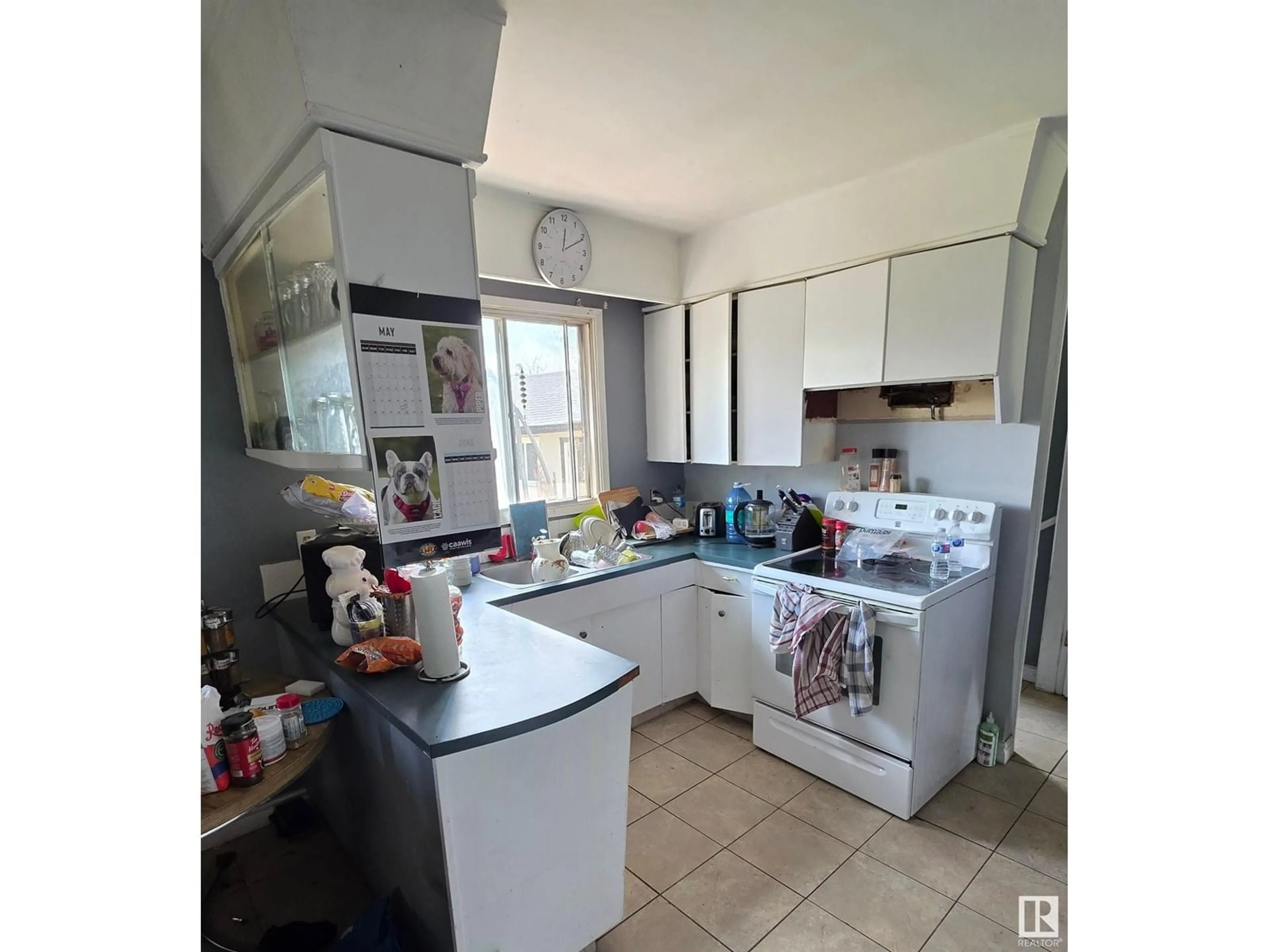 Standard kitchen, unknown for 530 ALDER AV, Sherwood Park Alberta T8A1T2