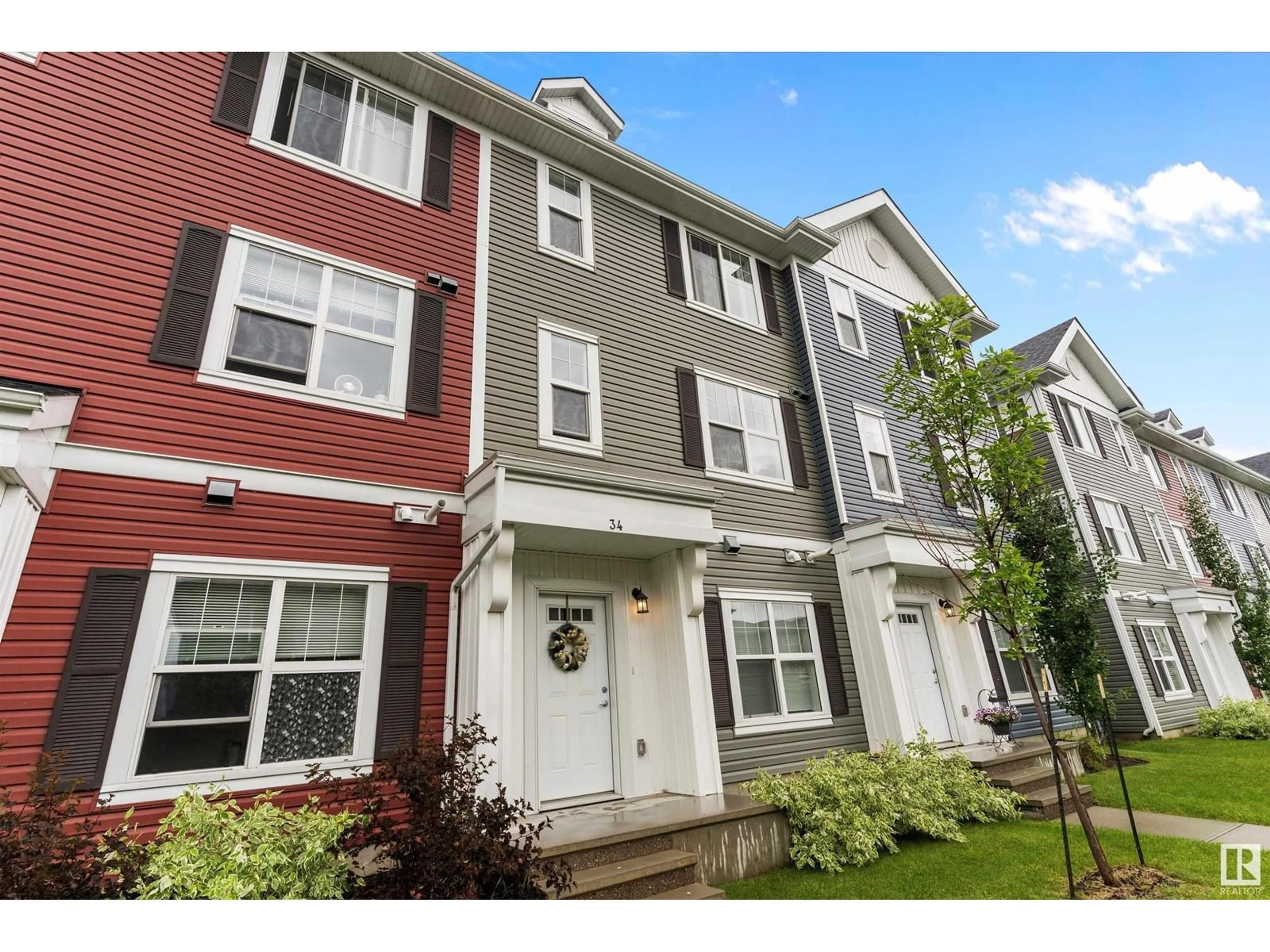 Home with vinyl exterior material, street for 34 - 903 CRYSTALLINA NERA WY, Edmonton Alberta T5Z0N6