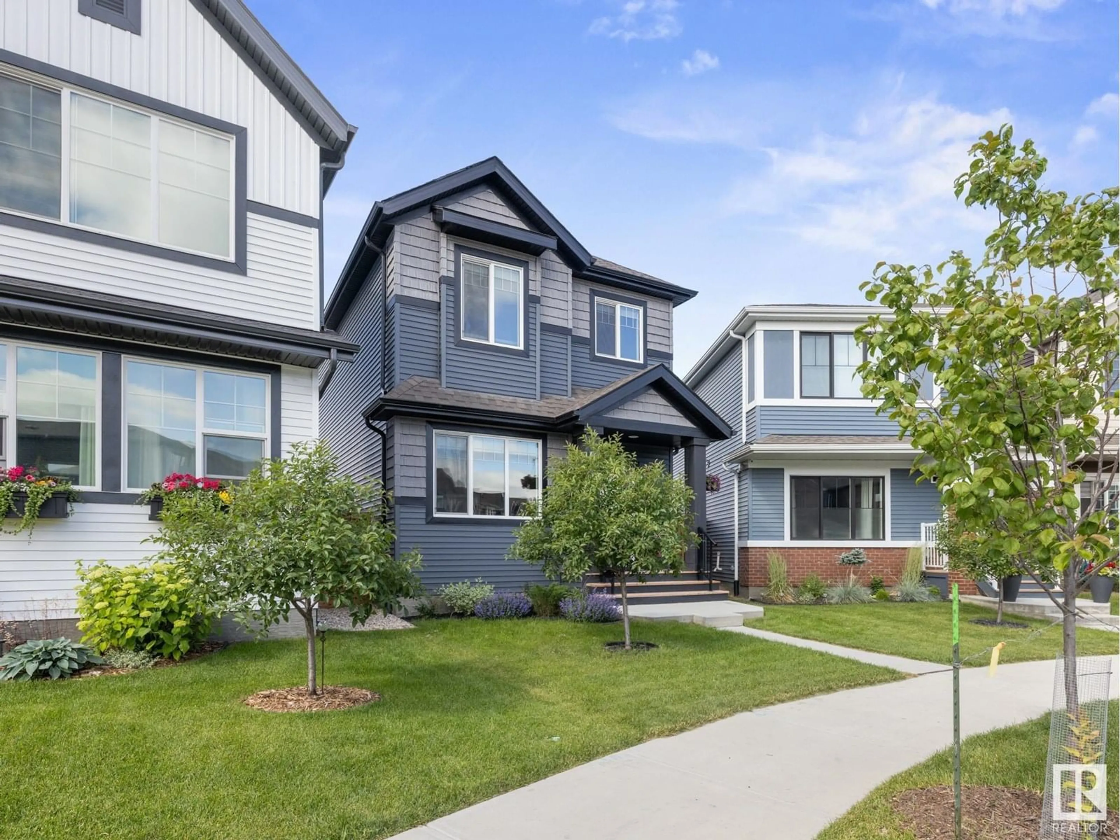 Home with vinyl exterior material, street for CI SW - 1649 PLUM CIRCLE, Edmonton Alberta T6X2Y5