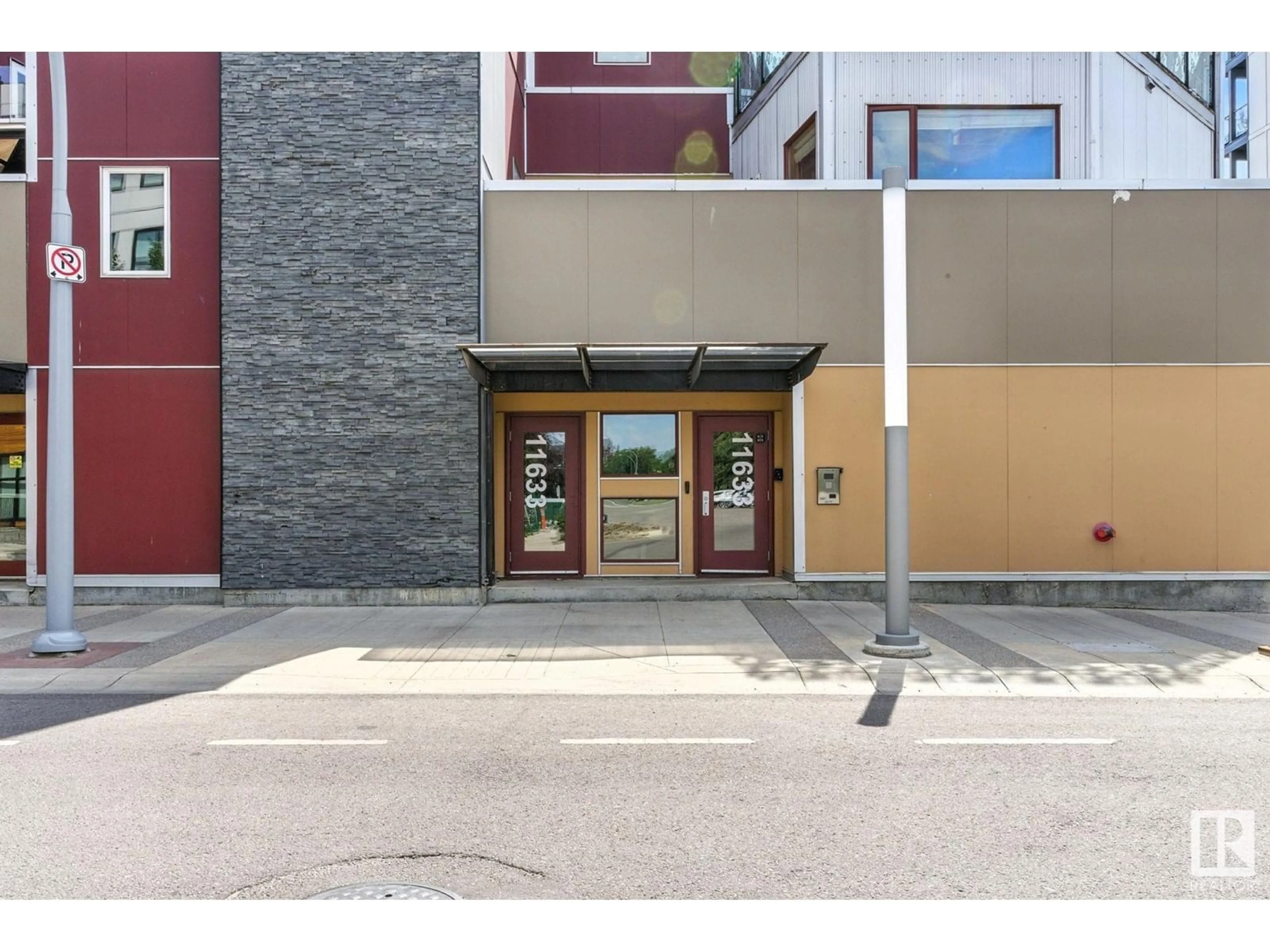 Unknown for 204 - 11633 105 AV, Edmonton Alberta T5H0L9