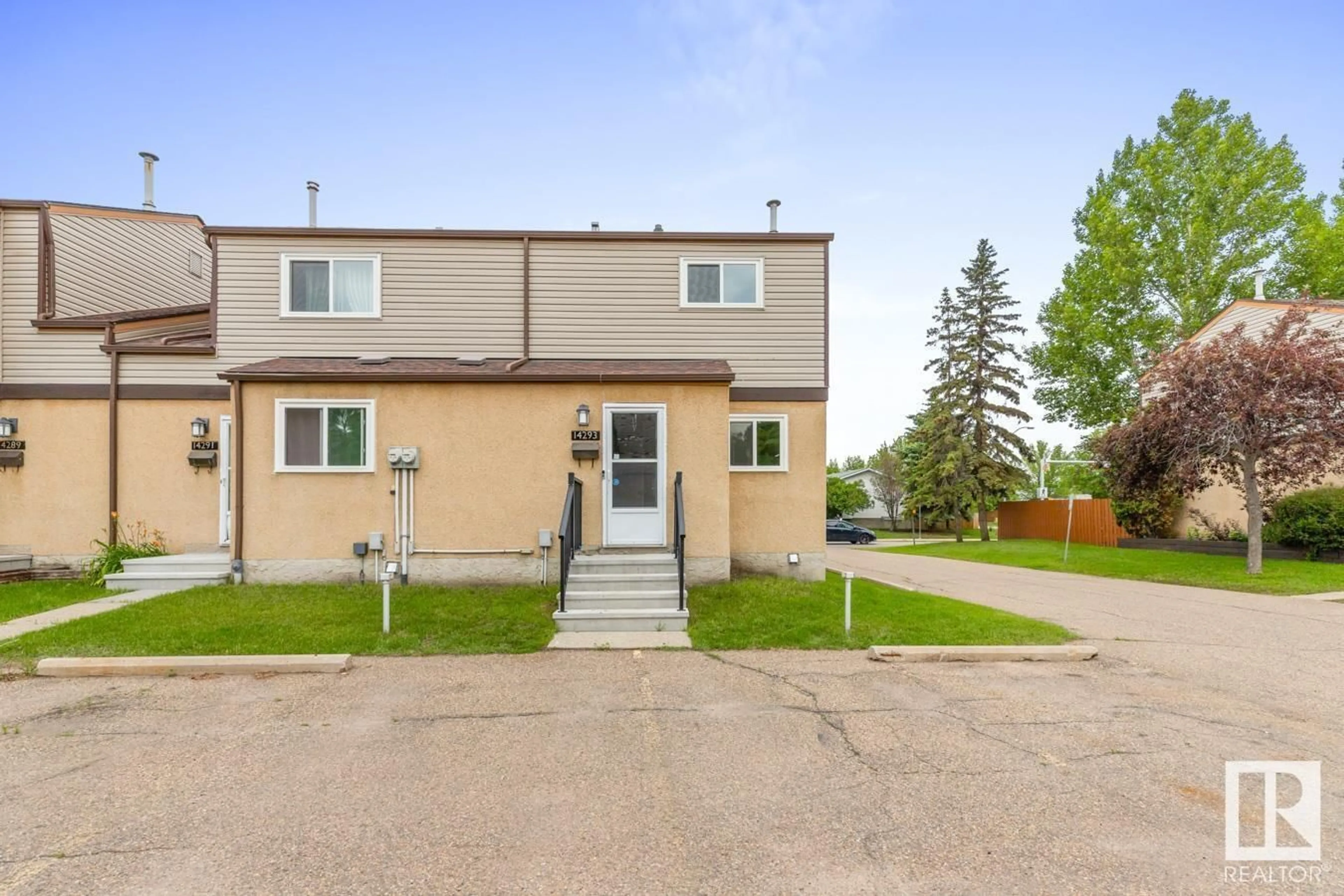 Unknown for 14293 23 ST, Edmonton Alberta T5Y1N1