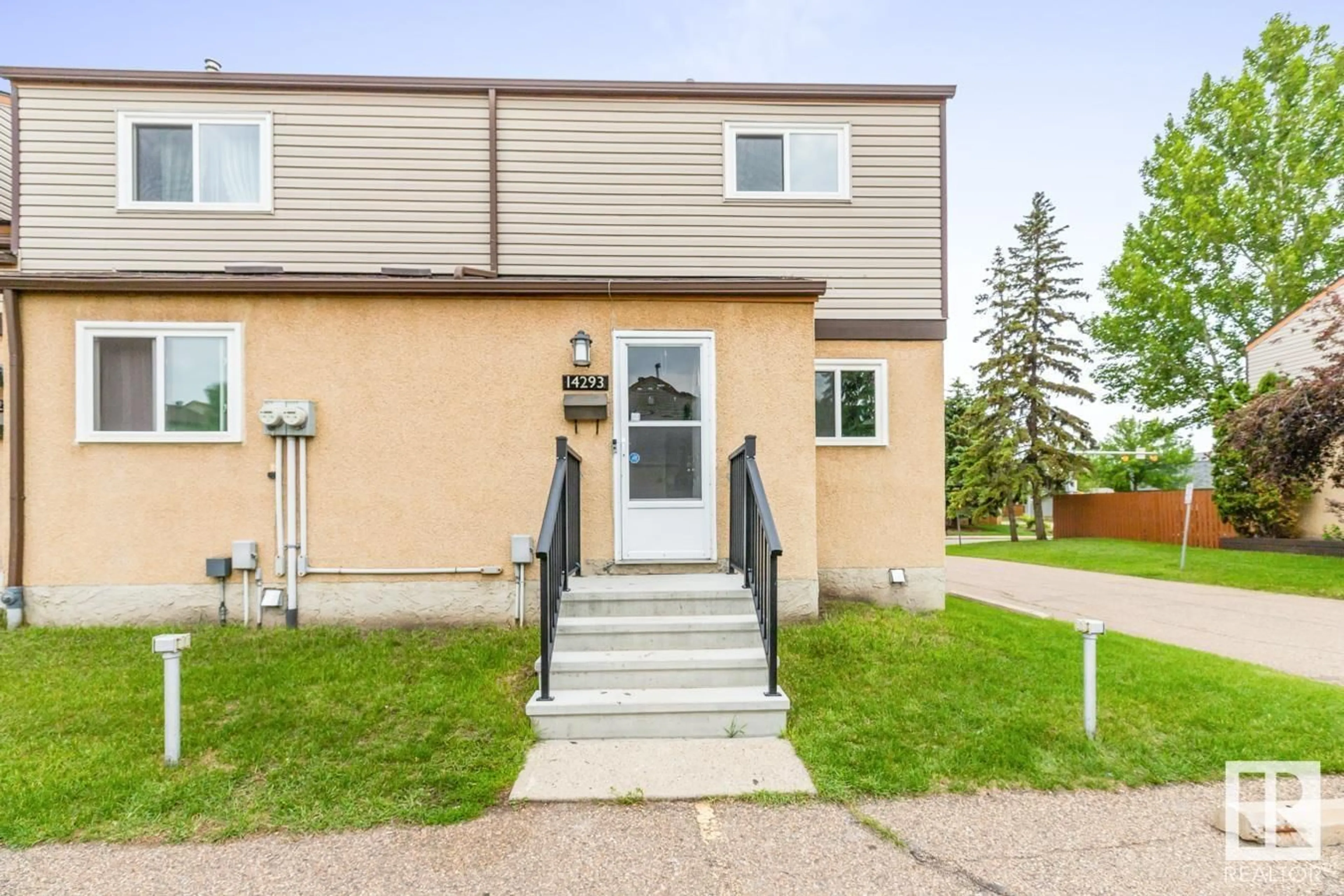 Unknown for 14293 23 ST, Edmonton Alberta T5Y1N1