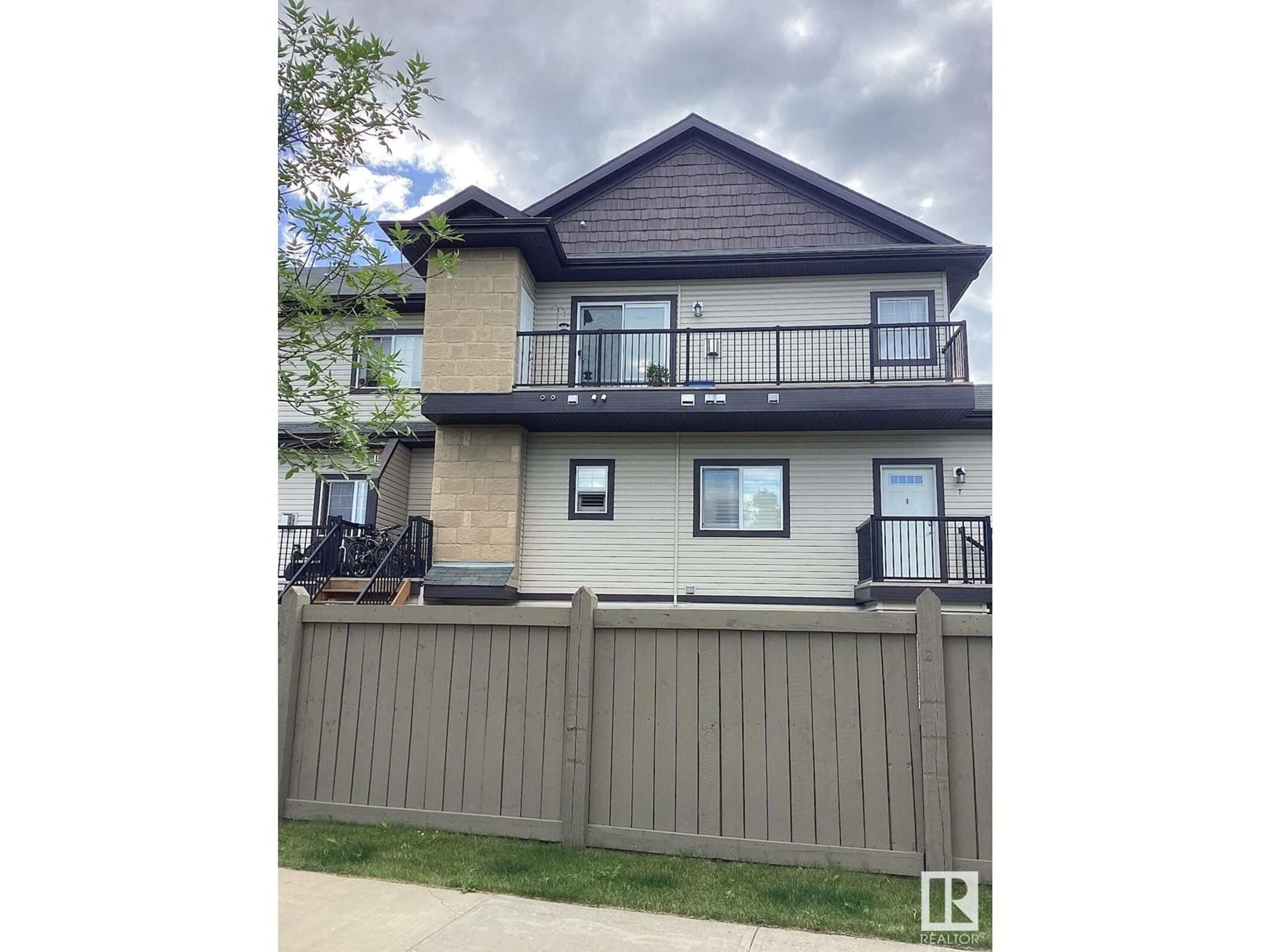 Home with vinyl exterior material, street for 5 - 840 156 ST, Edmonton Alberta T6R0S2
