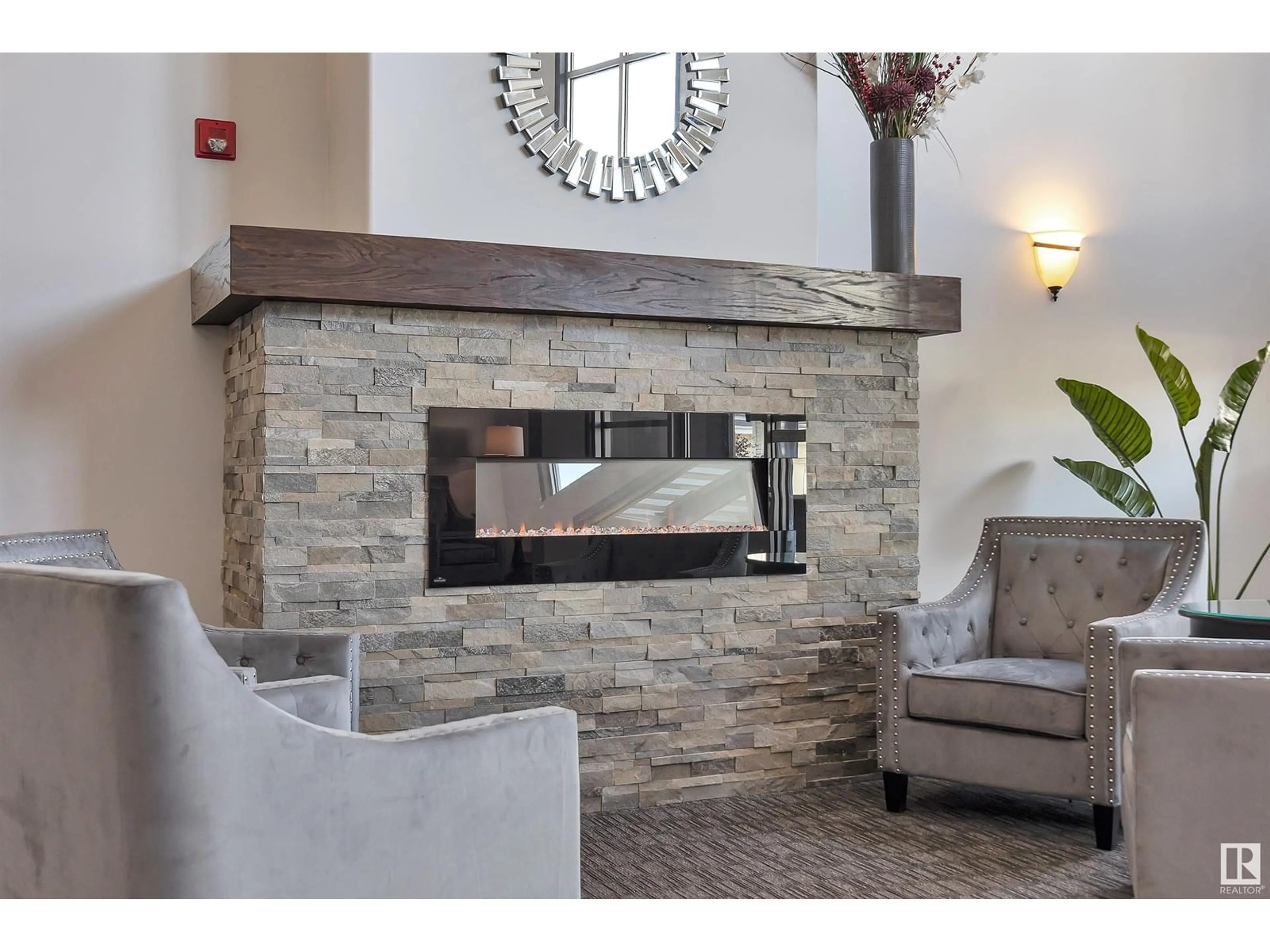 Lobby for 206 - 10221 111 ST, Edmonton Alberta T2K2W5