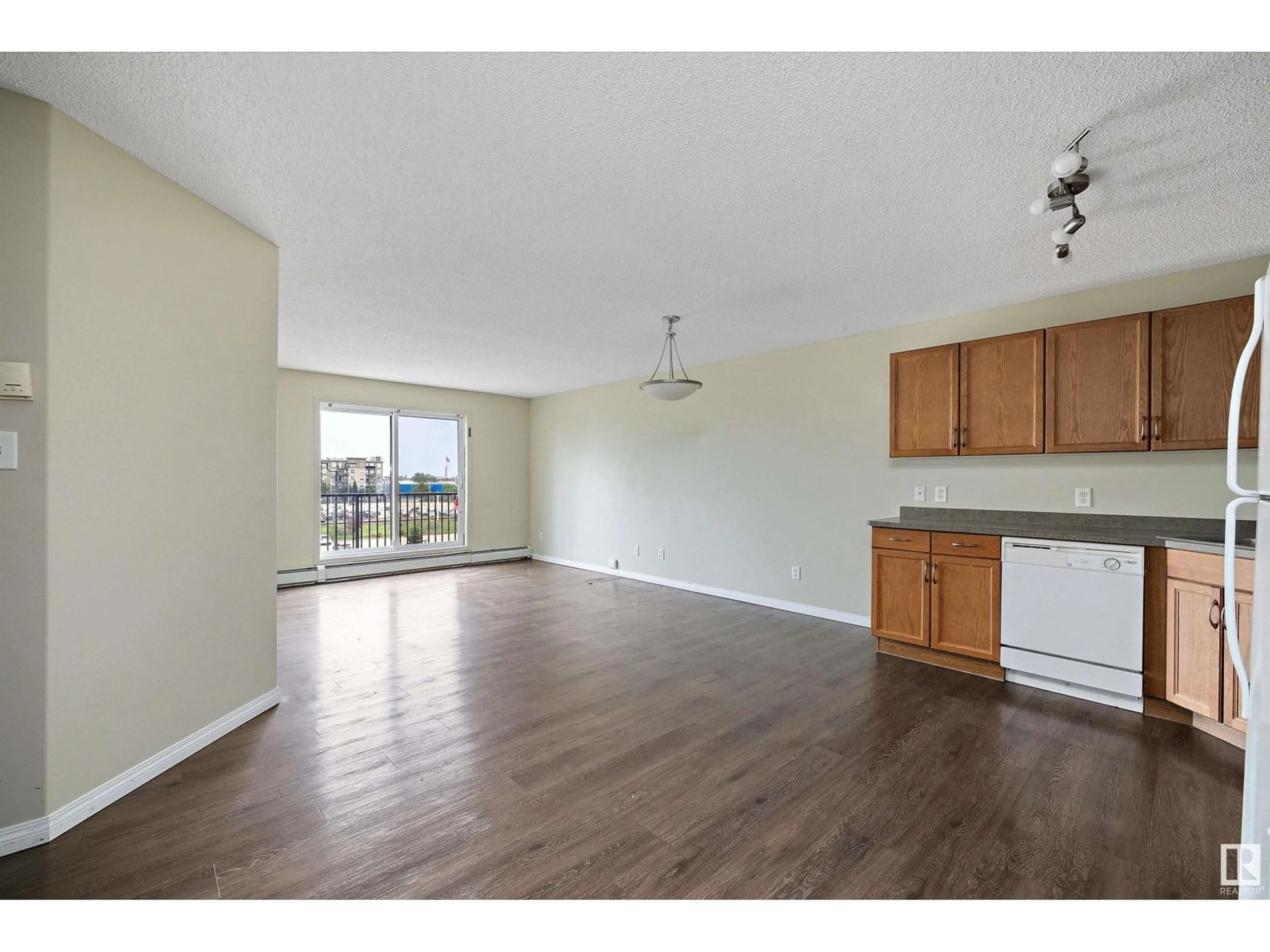 A pic of a room for #404 - 309 CLAREVIEW STATION DR, Edmonton Alberta T5Y0J4