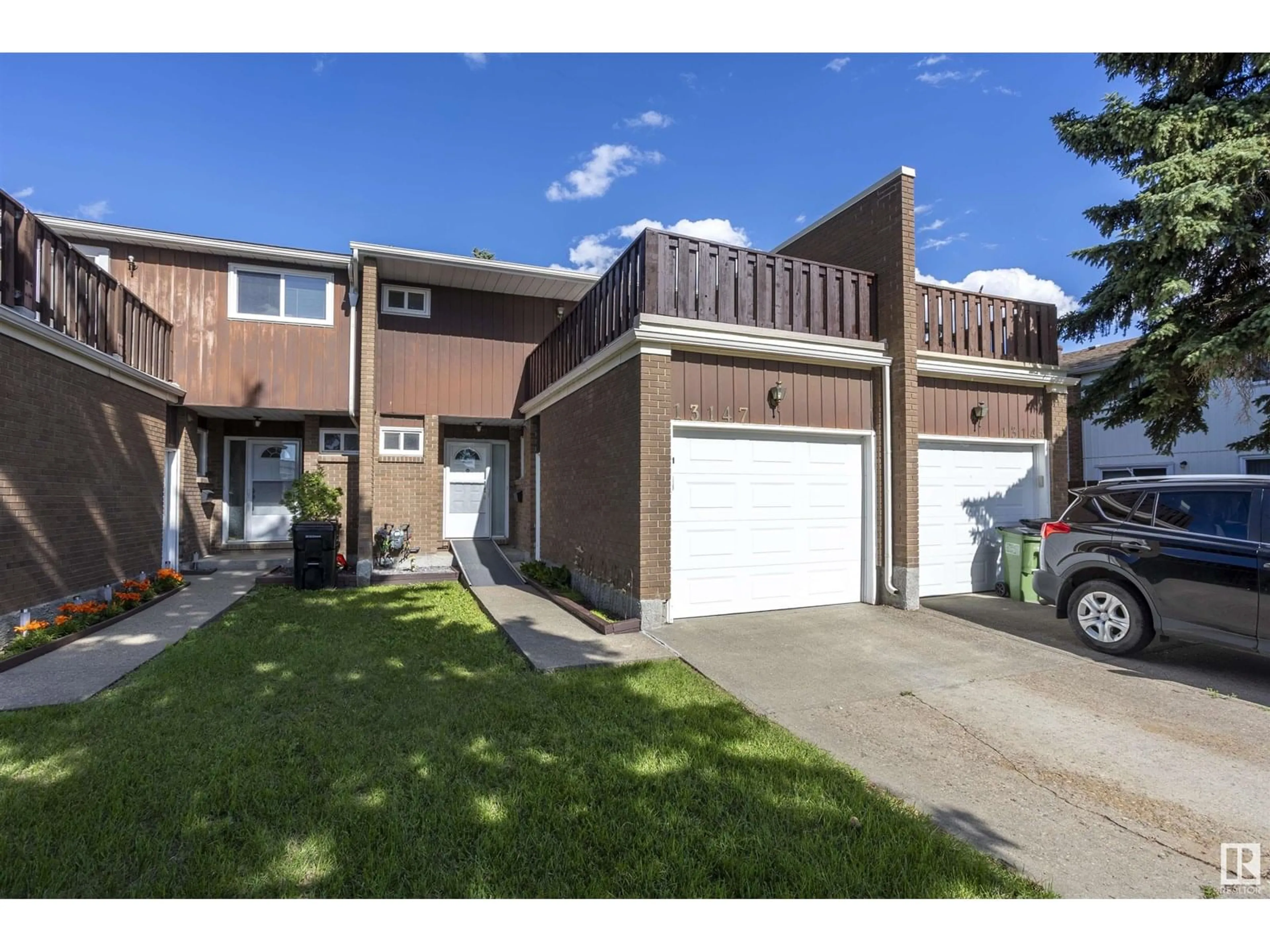 Unknown for 13147 34 ST, Edmonton Alberta T5A3K1
