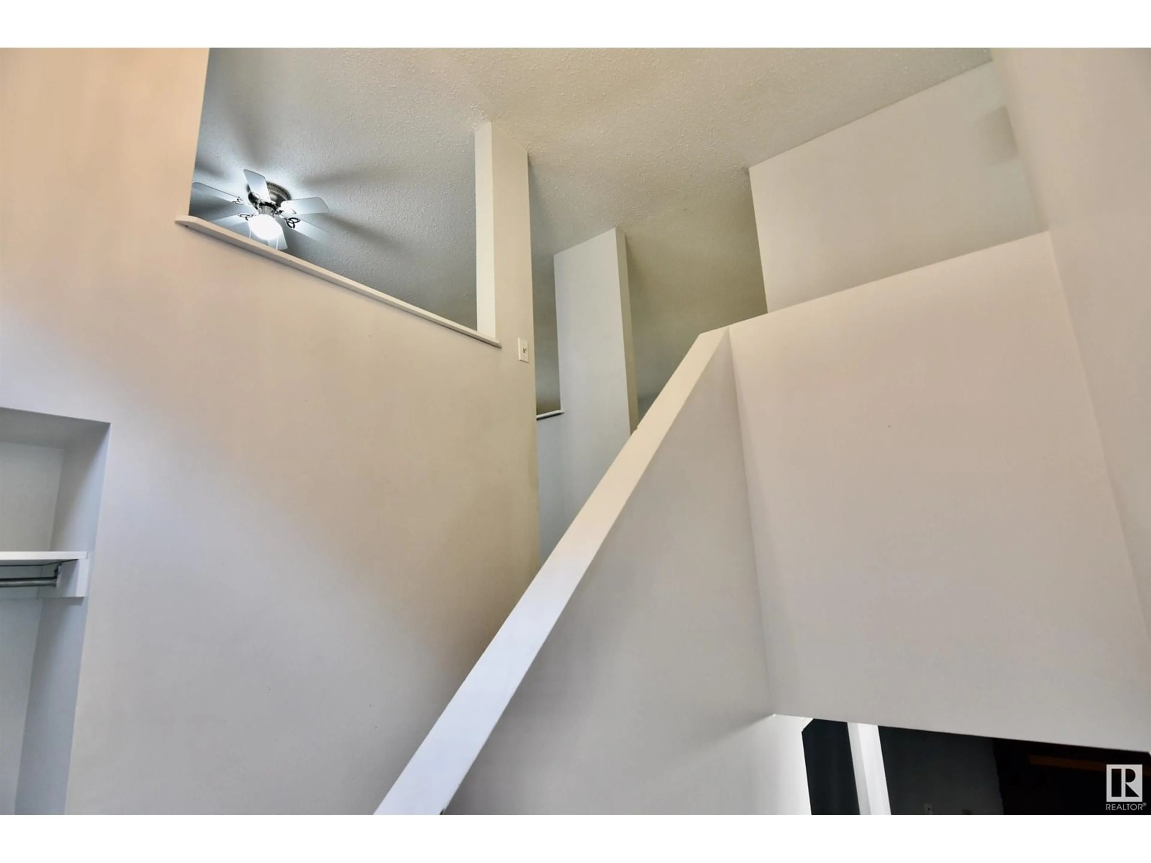 Stairs for 5008 - 5006 54 AV, St. Paul Town Alberta T0A3A1