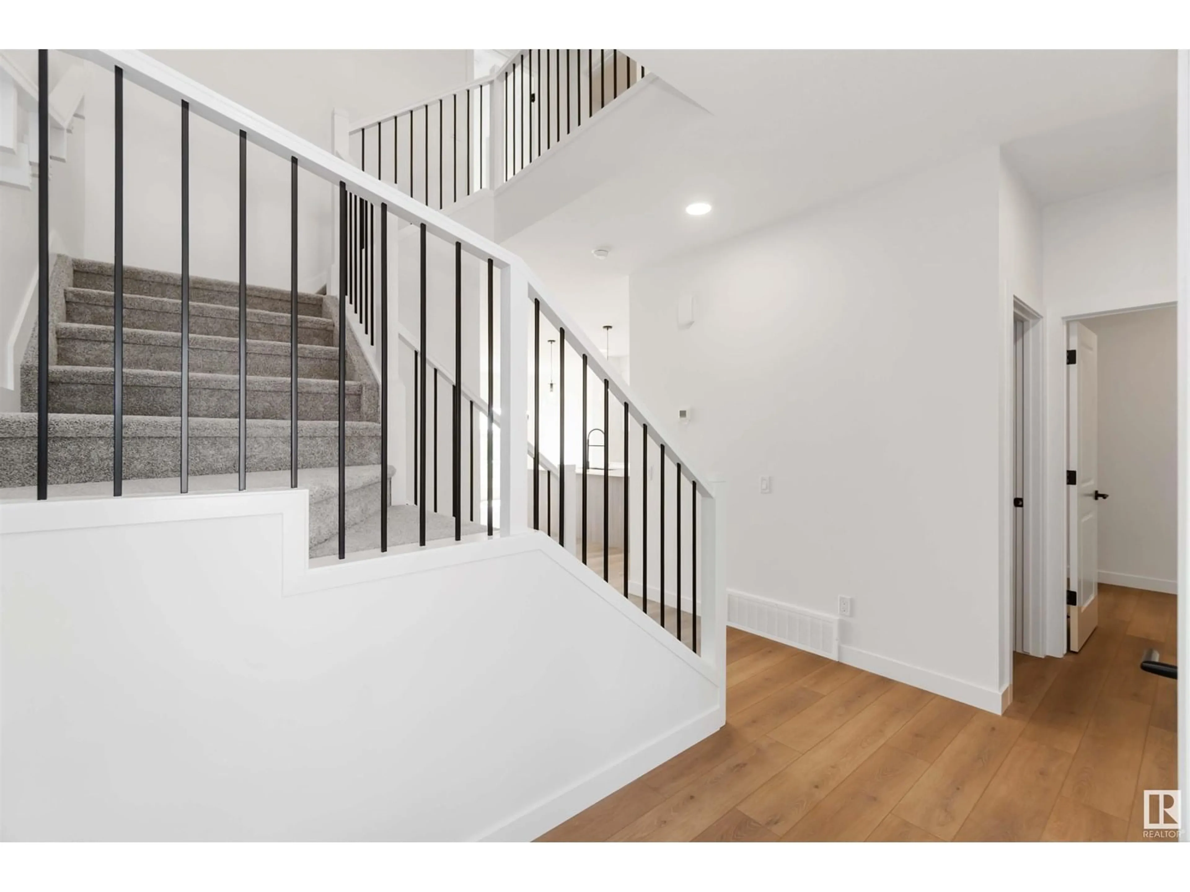 Stairs for 18935 28 AV NW, Edmonton Alberta T6M3H9