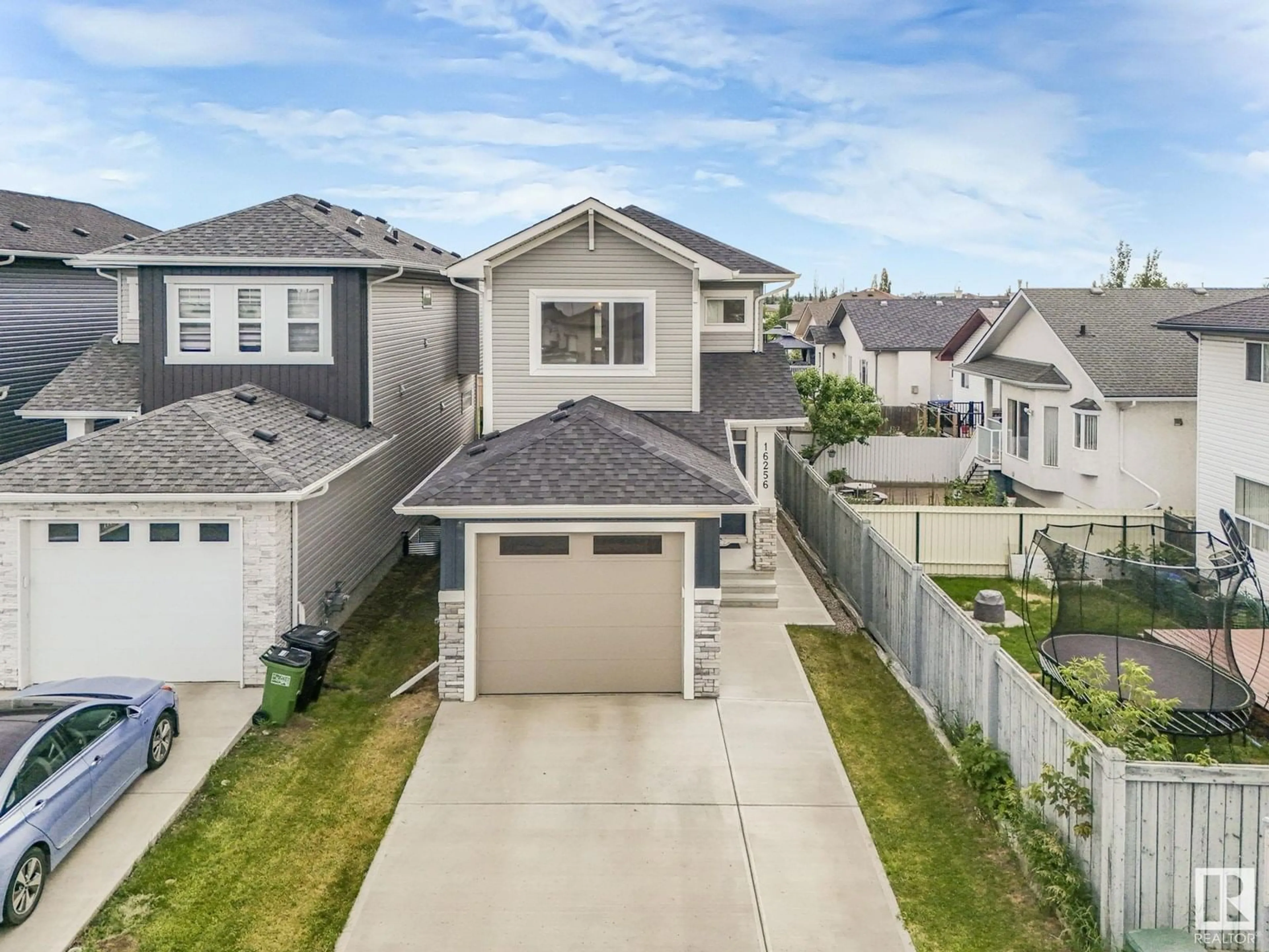 A pic from outside/outdoor area/front of a property/back of a property/a pic from drone, street for NW - 16256 64 ST, Edmonton Alberta T5Y3E2