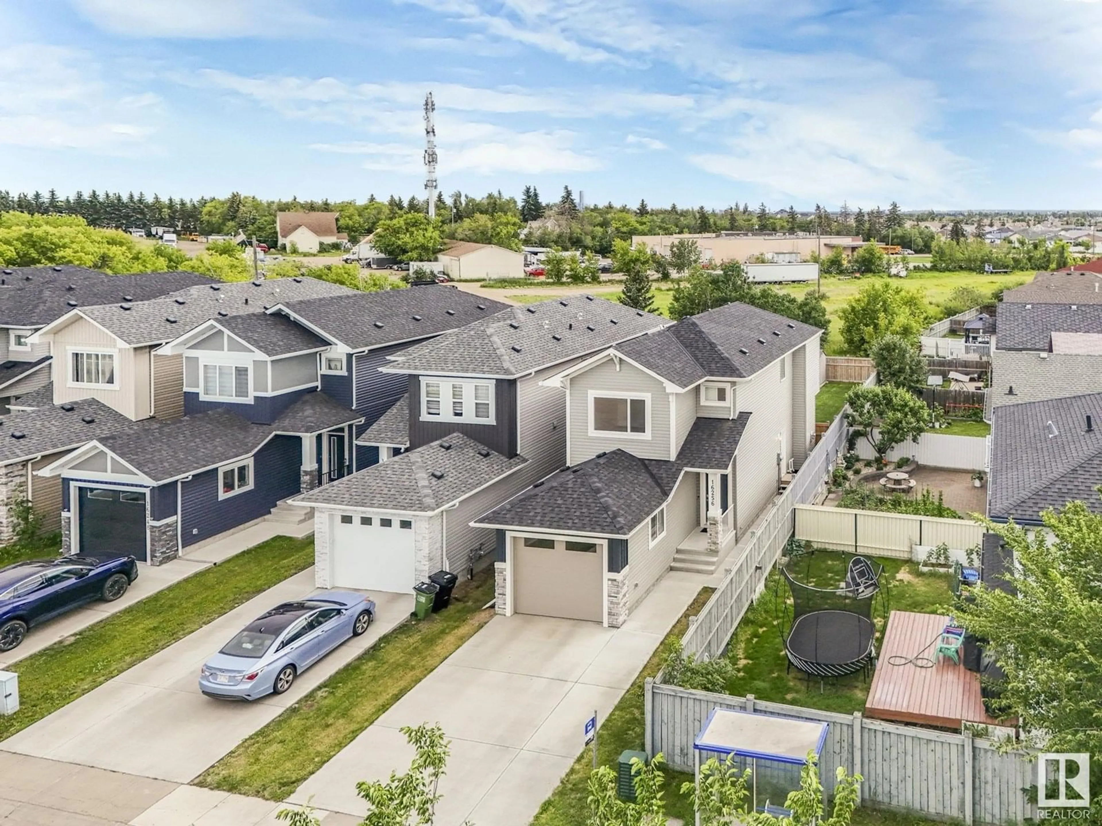 A pic from outside/outdoor area/front of a property/back of a property/a pic from drone, street for NW - 16256 64 ST, Edmonton Alberta T5Y3E2