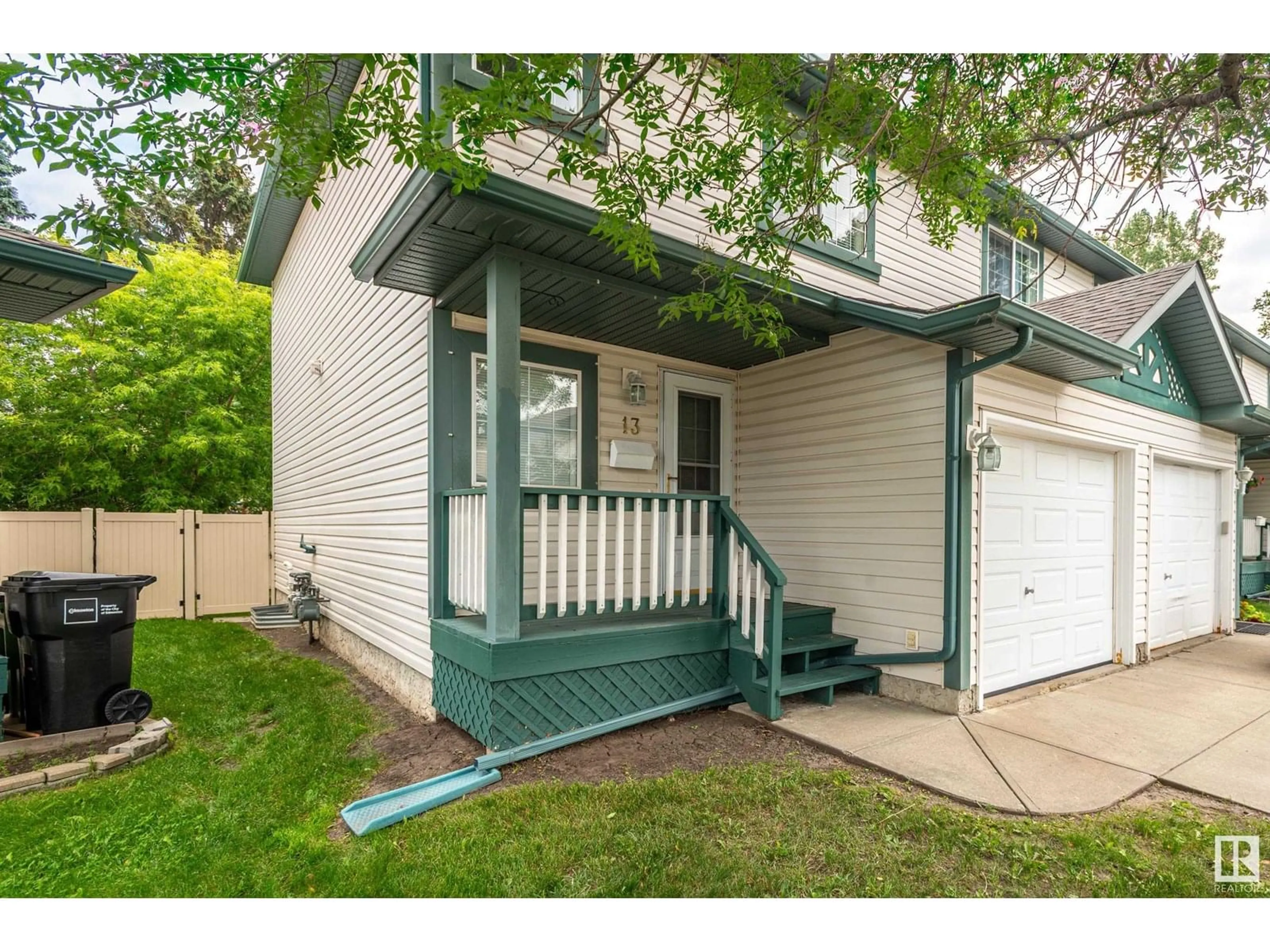 Home with vinyl exterior material, street for #13 - 15215 126 ST, Edmonton Alberta T5X5Z3