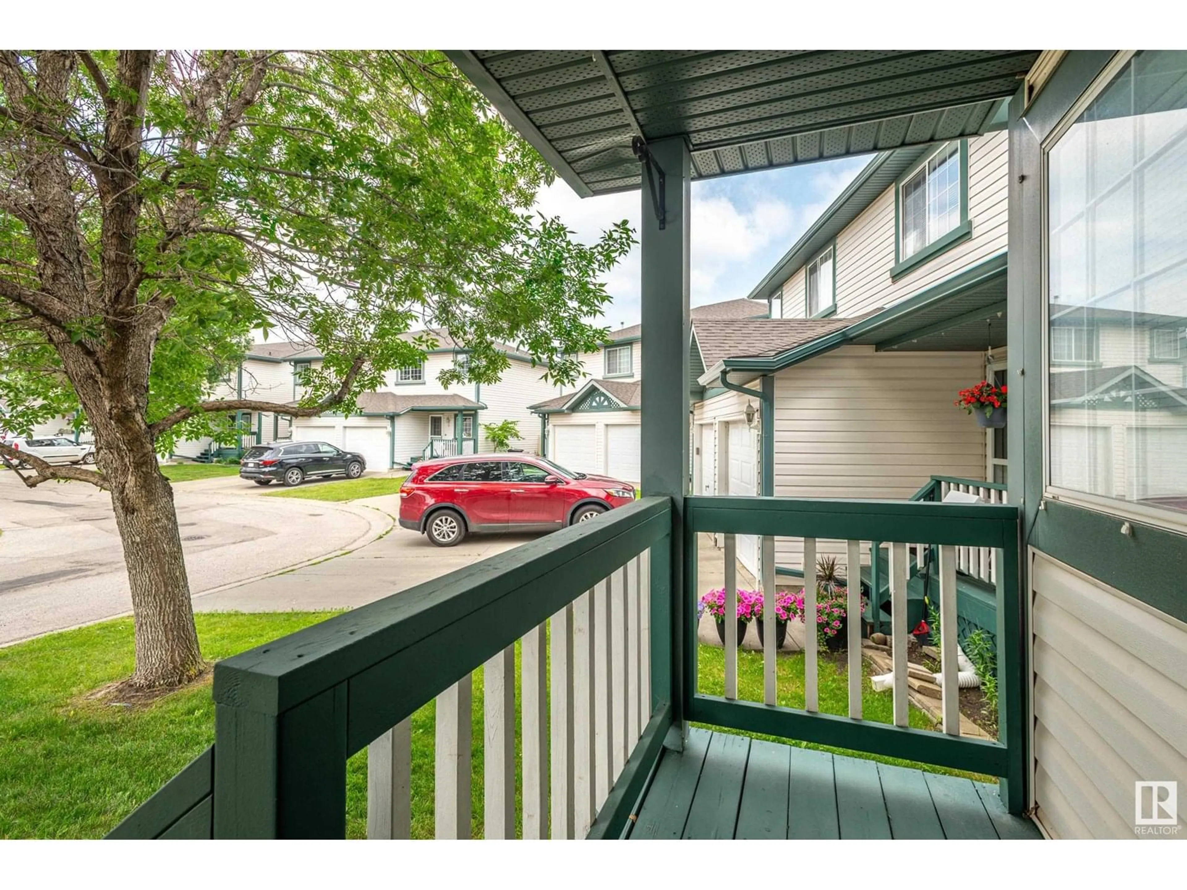 Patio, street for #13 - 15215 126 ST, Edmonton Alberta T5X5Z3