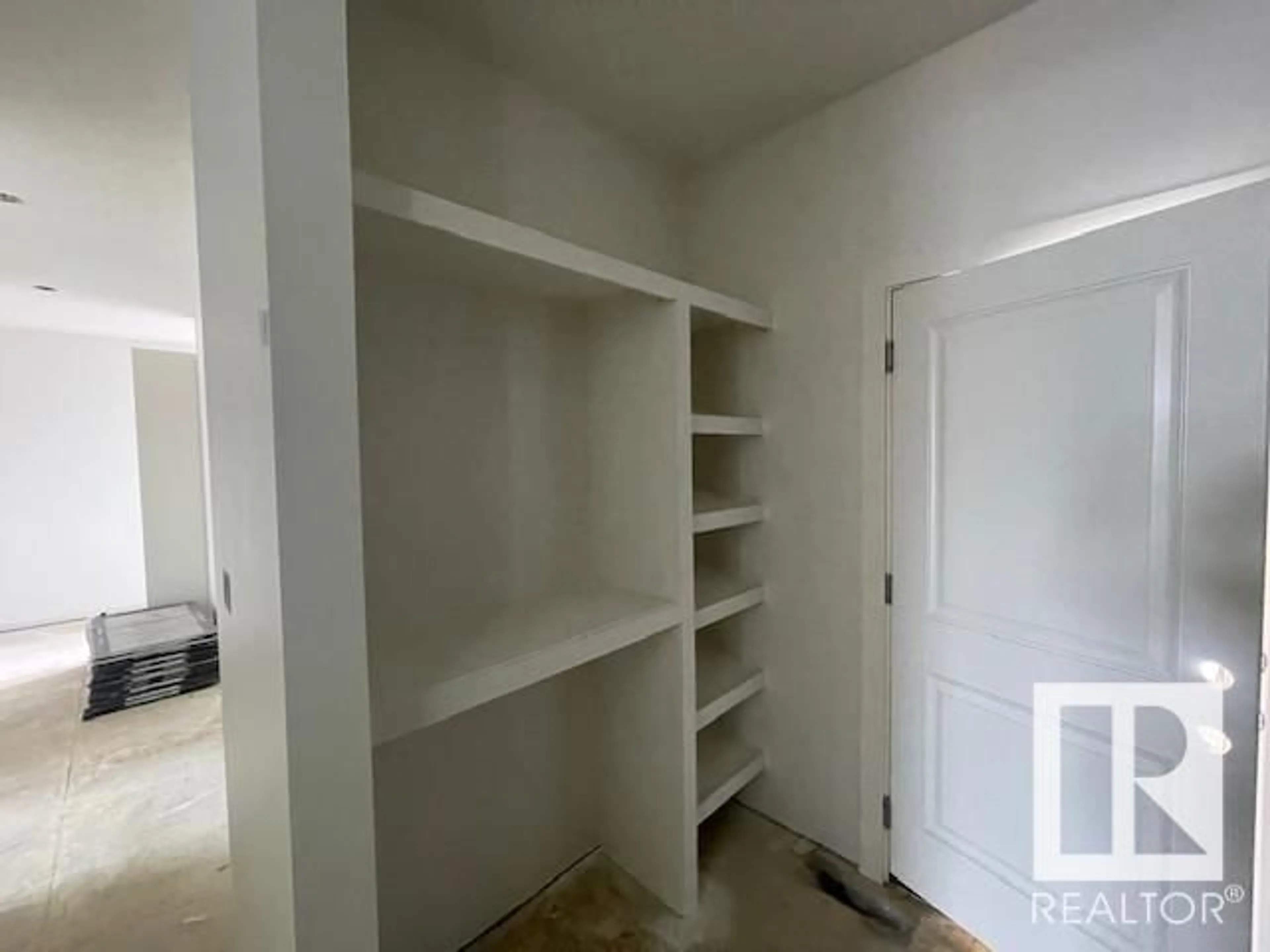 Storage room or clothes room or walk-in closet for 269 MEADOWVIEW DR, Fort Saskatchewan Alberta T8L1Z4
