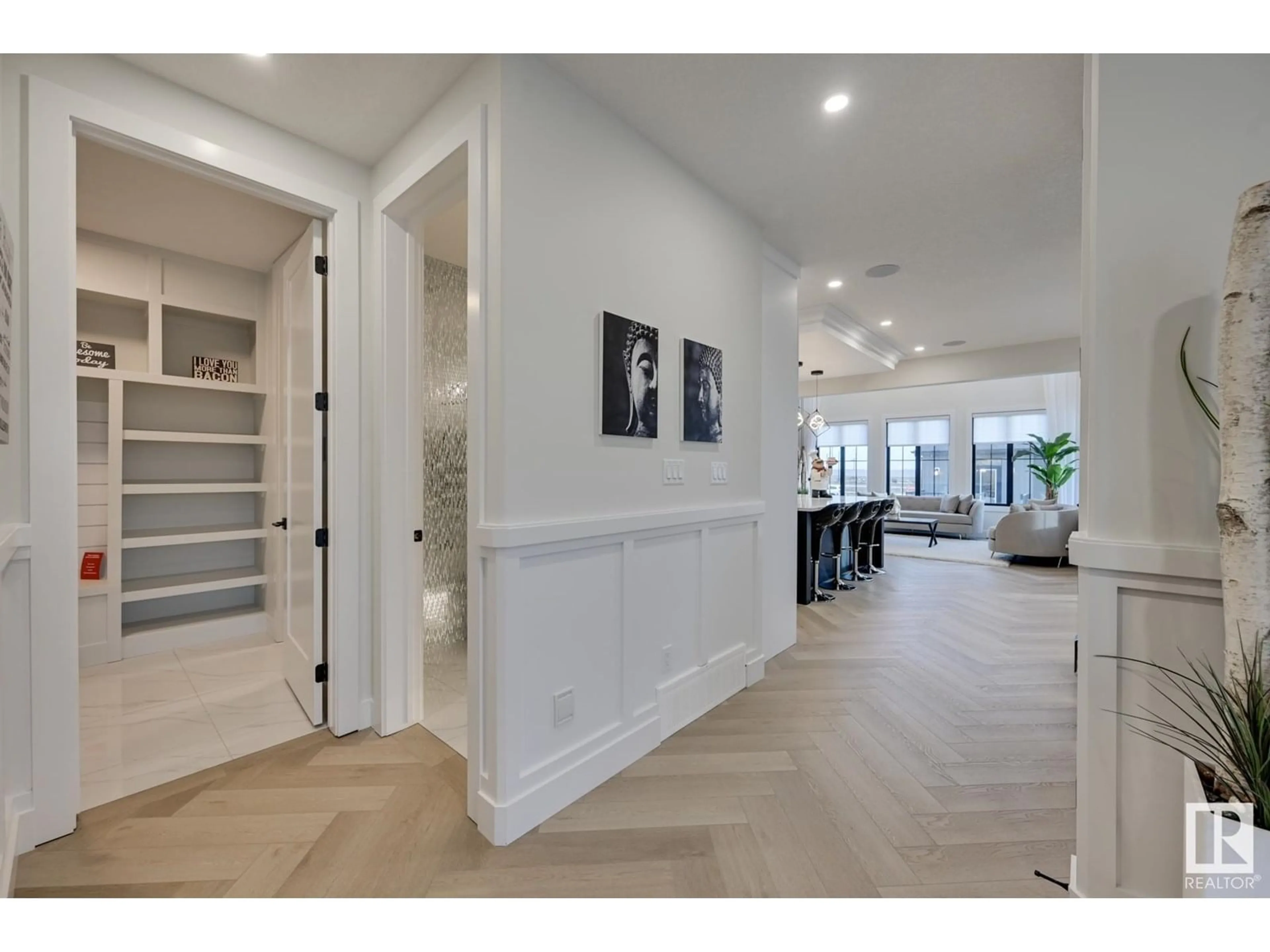 Indoor entryway for 22 CANNES CV, St. Albert Alberta T8T2C6