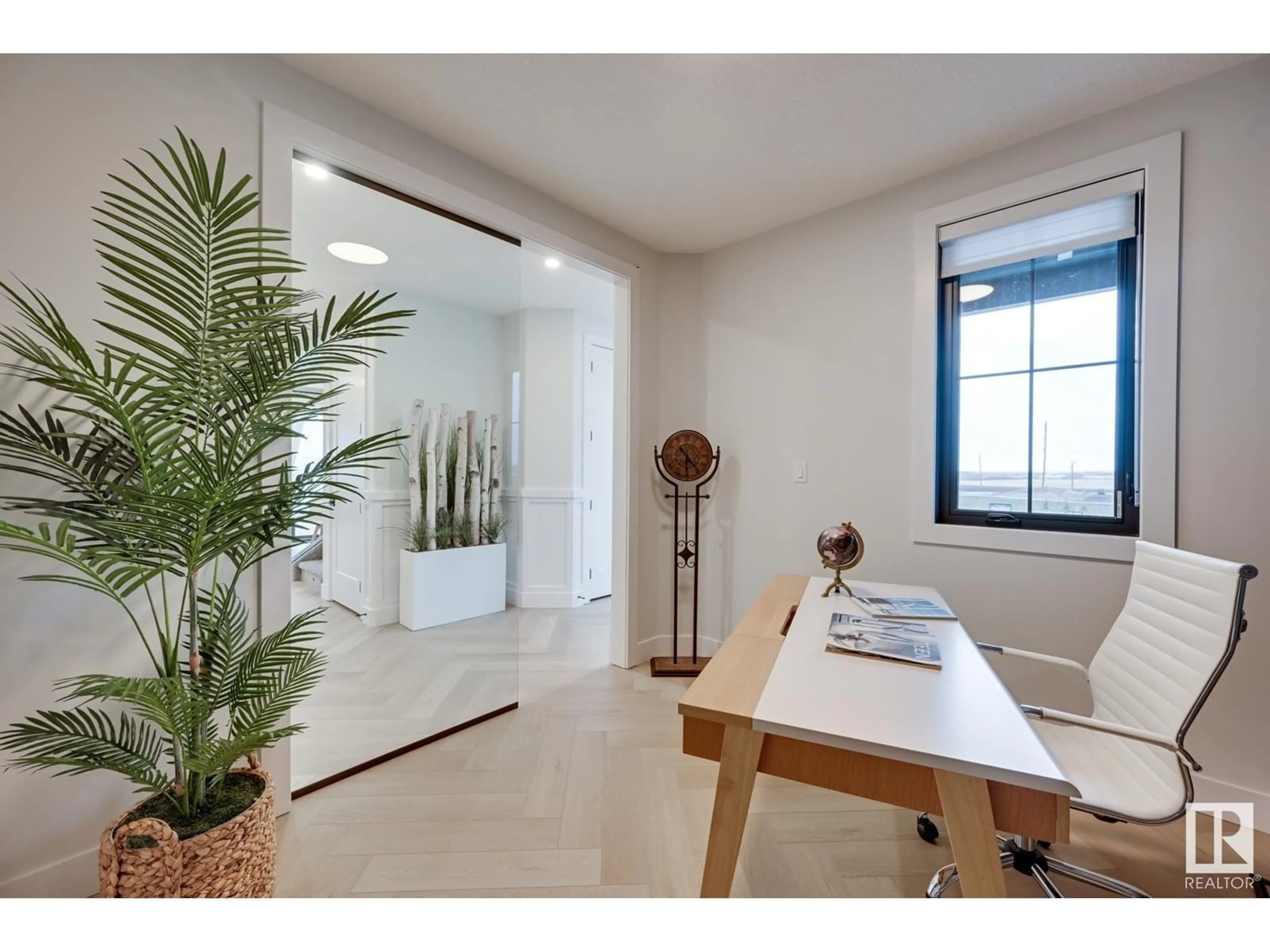 Contemporary bathroom, ceramic/tile floor for 22 CANNES CV, St. Albert Alberta T8T2C6