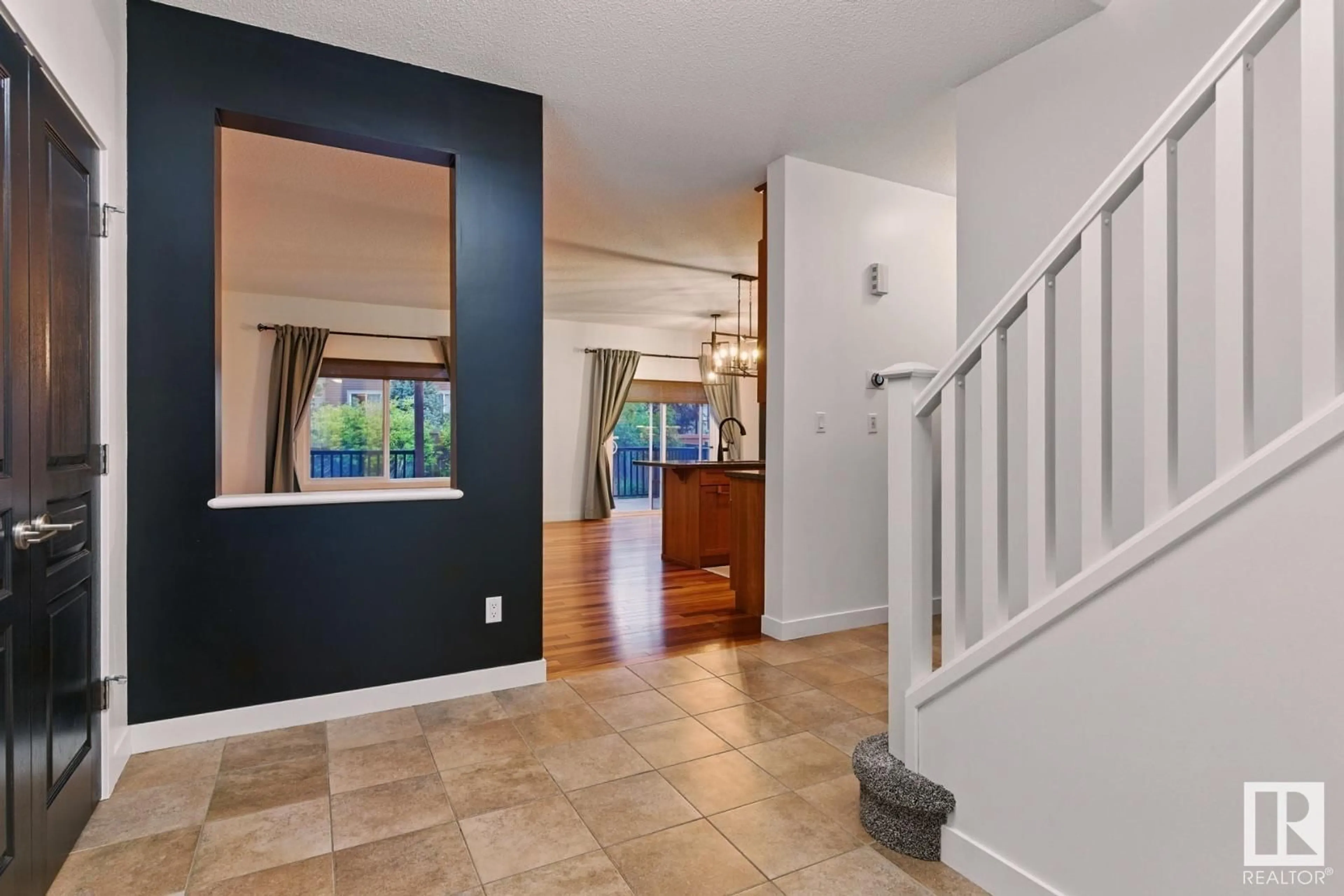 Indoor entryway for 8827 180 AV, Edmonton Alberta T5Z0C4
