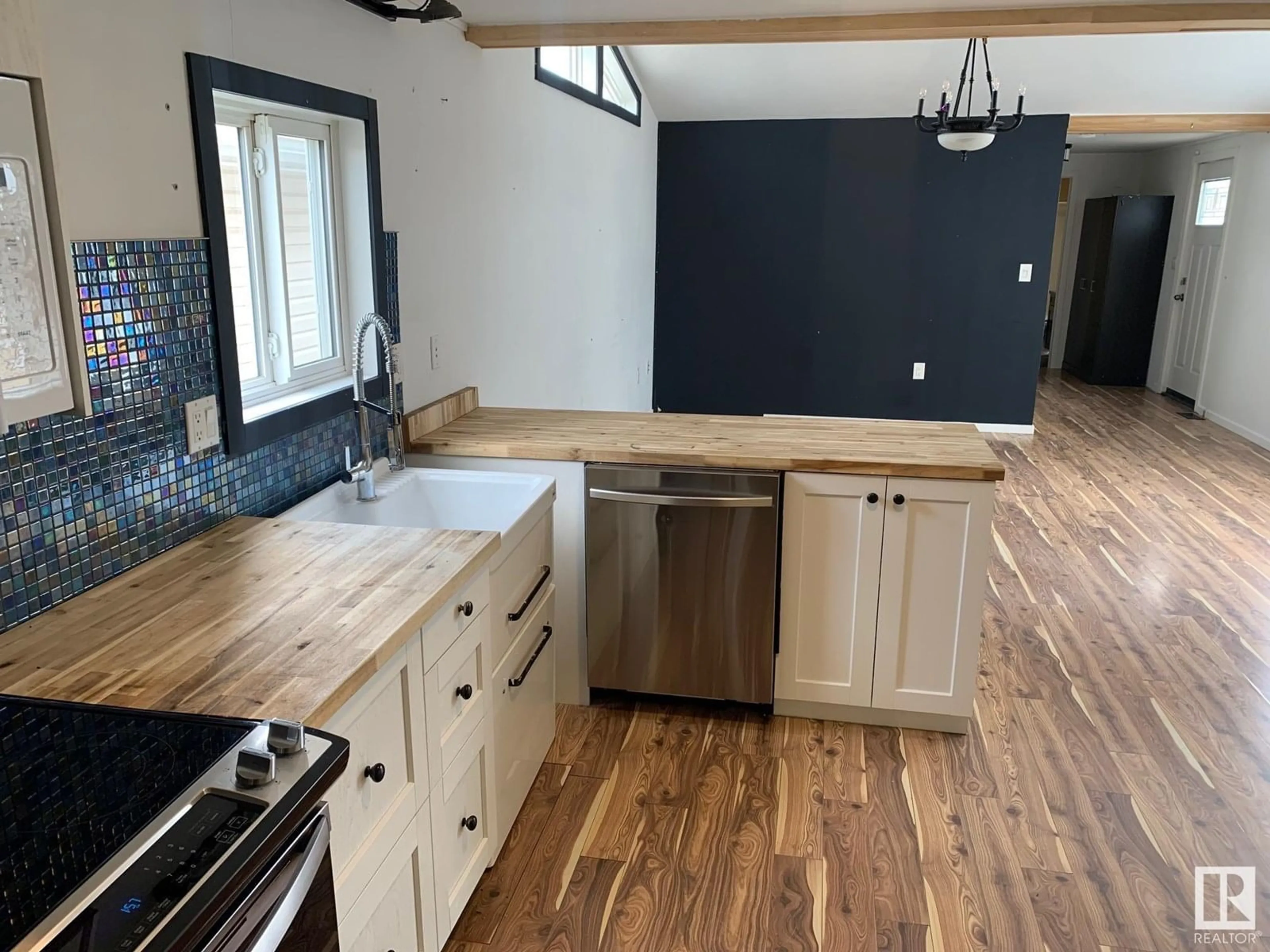 Open concept kitchen, unknown for 2654 LAKEVIEW DR, Edmonton Alberta T5S1T7