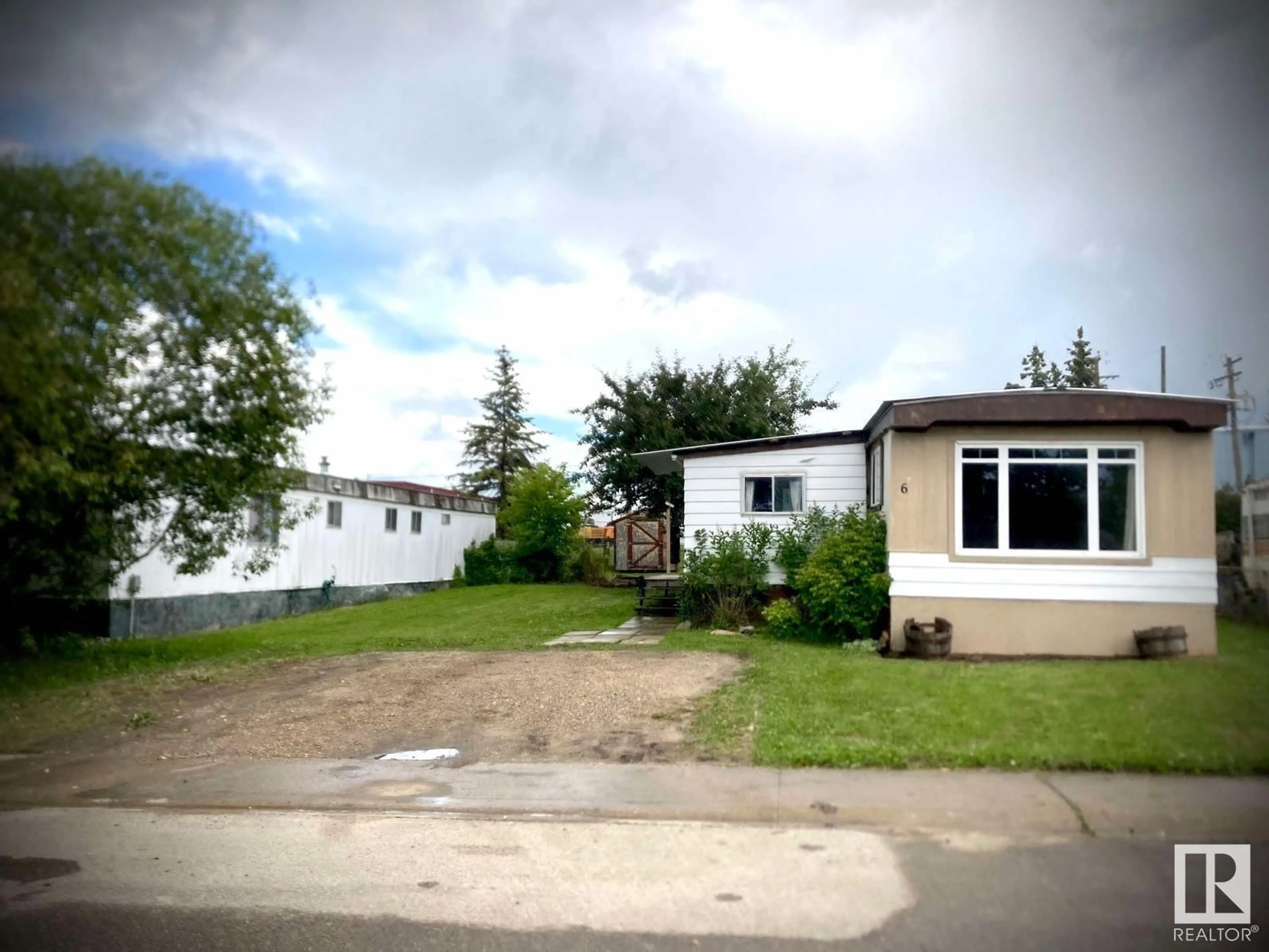 A pic from outside/outdoor area/front of a property/back of a property/a pic from drone, street for 5424 48A AVE, Drayton Valley Alberta T7A1J8