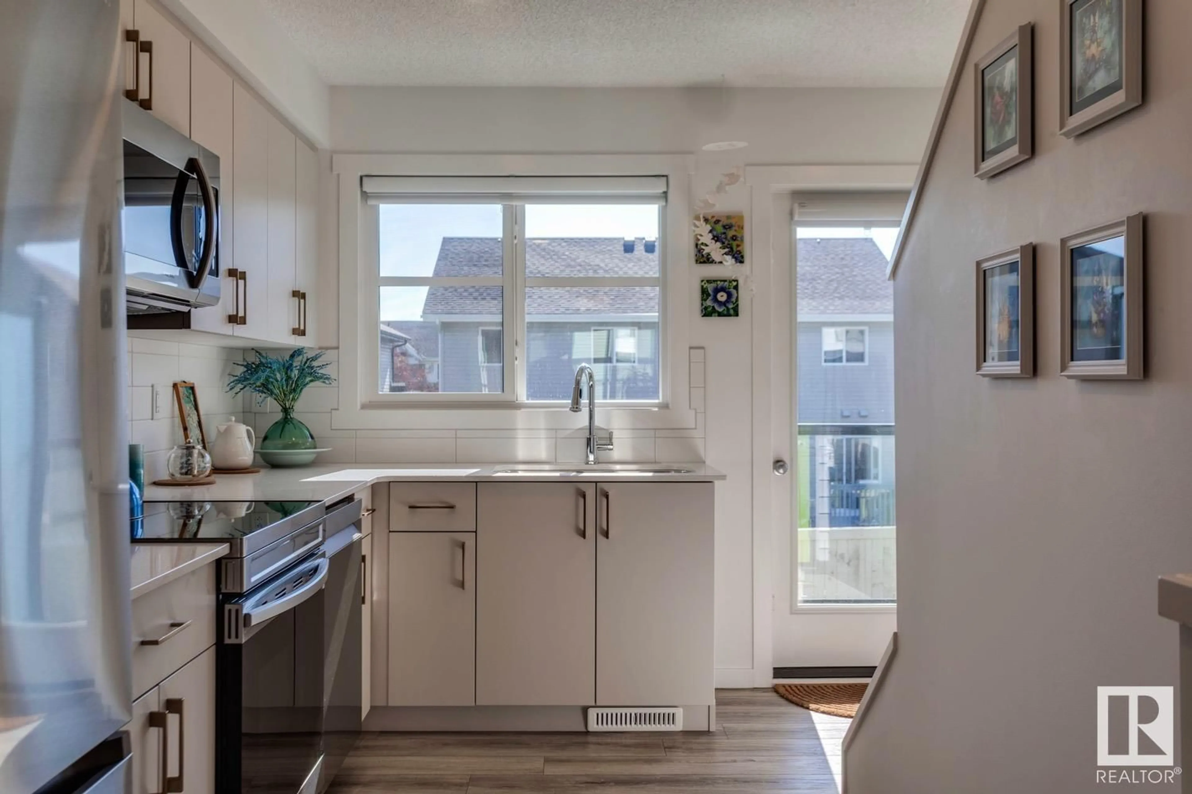 Open concept kitchen, unknown for #31 - 1203 163 ST, Edmonton Alberta T6W3X1