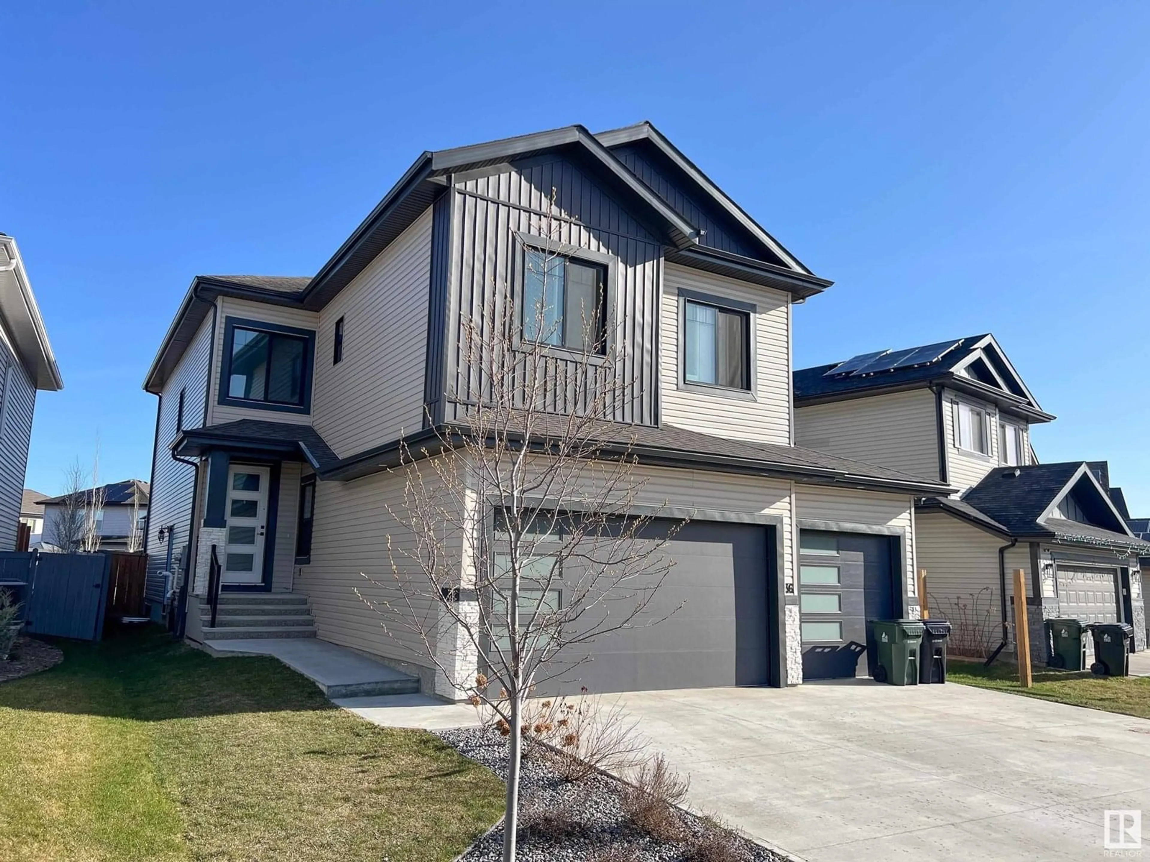 Home with vinyl exterior material, street for 36 SPRING LI, Spruce Grove Alberta T7X0L6