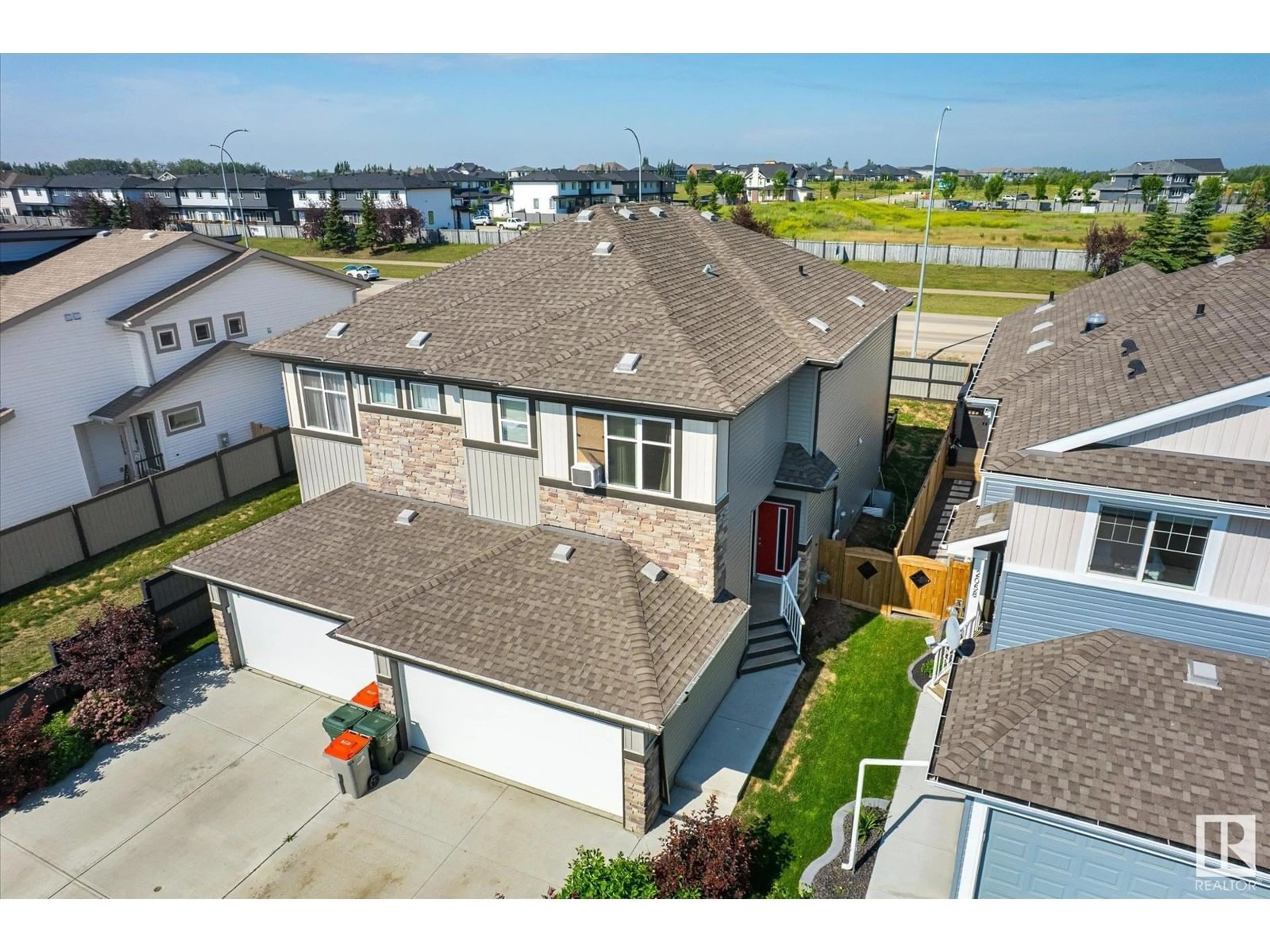 A pic from outside/outdoor area/front of a property/back of a property/a pic from drone, unknown for 2056 WESTERRA LO, Stony Plain Alberta T7Z0M9