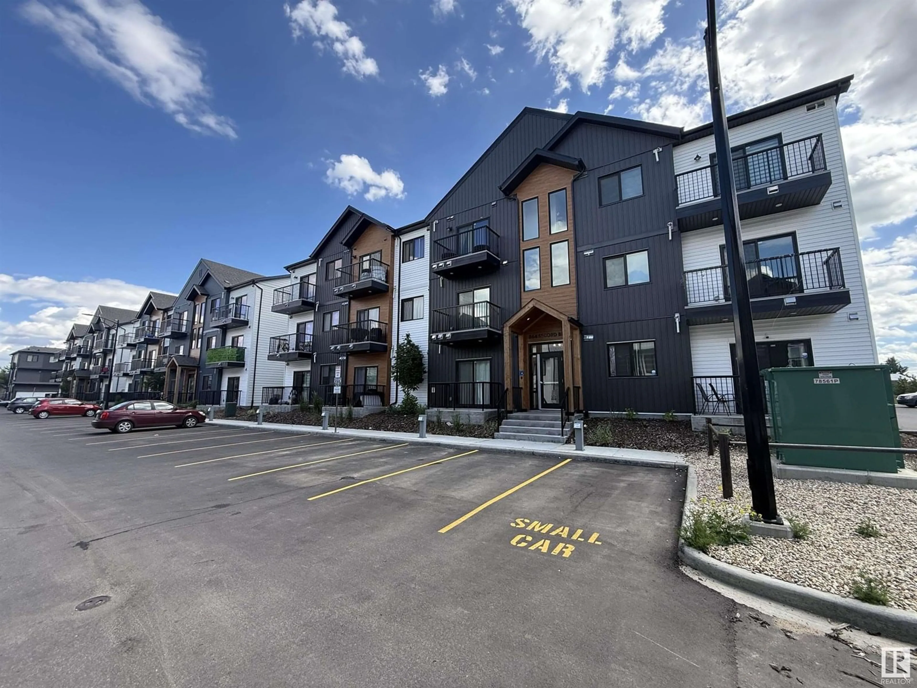 A pic from outside/outdoor area/front of a property/back of a property/a pic from drone, unknown for 104 - 104 SECORD BV, Edmonton Alberta T5T7R9