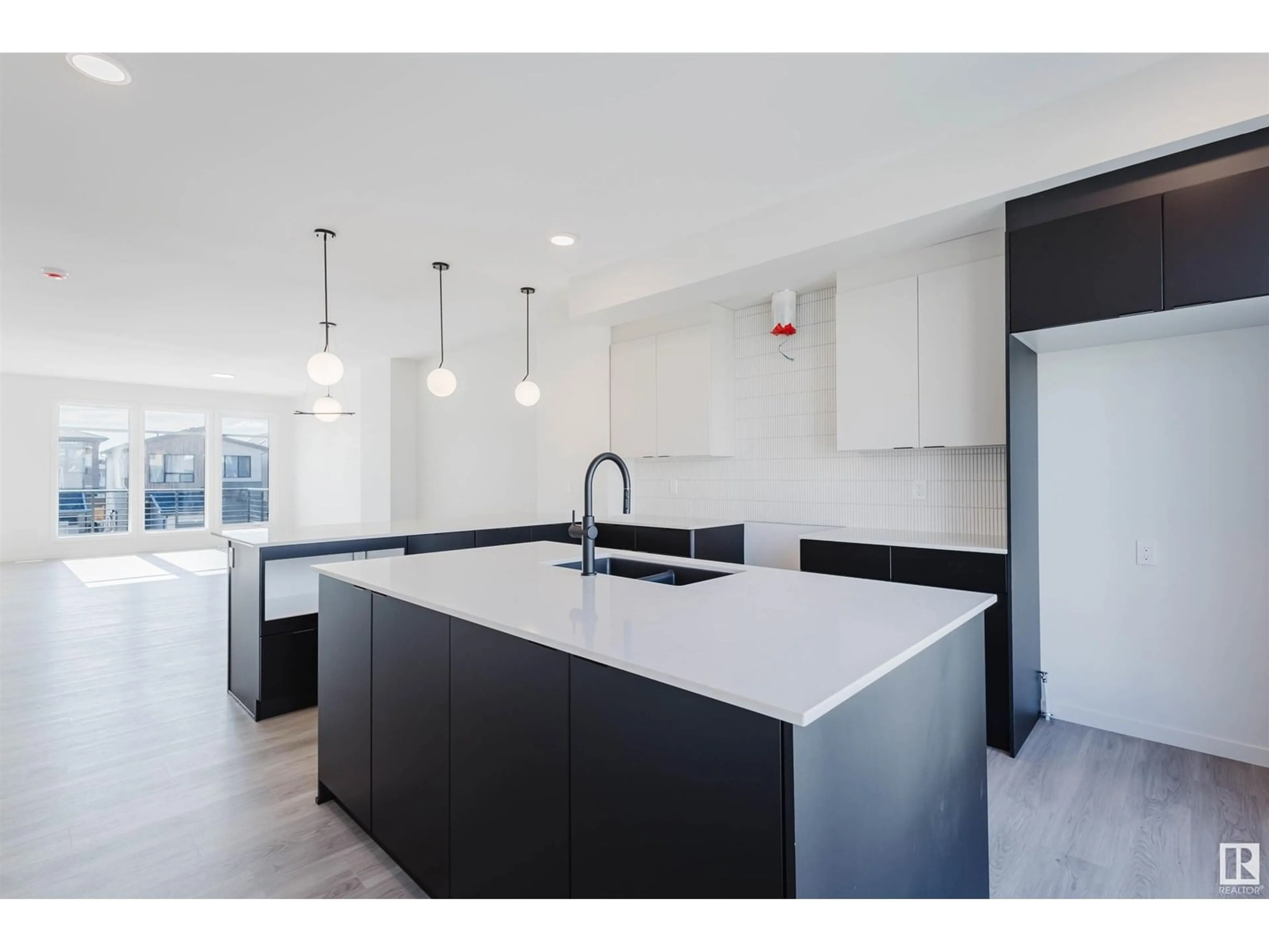 Open concept kitchen, ceramic/tile floor for SW - 415 33 ST, Edmonton Alberta T6X3C9