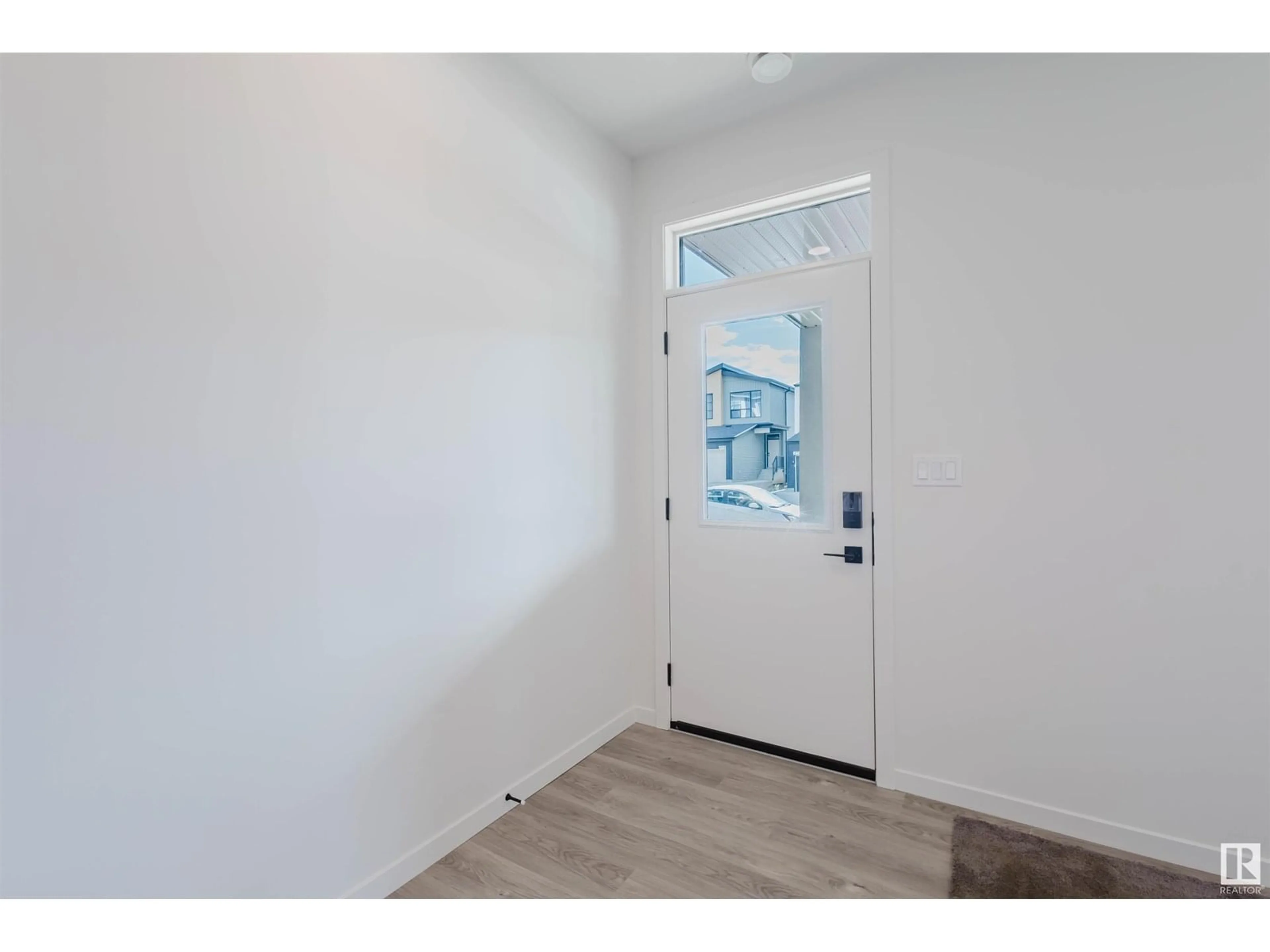 Indoor entryway for SW - 415 33 ST, Edmonton Alberta T6X3C9