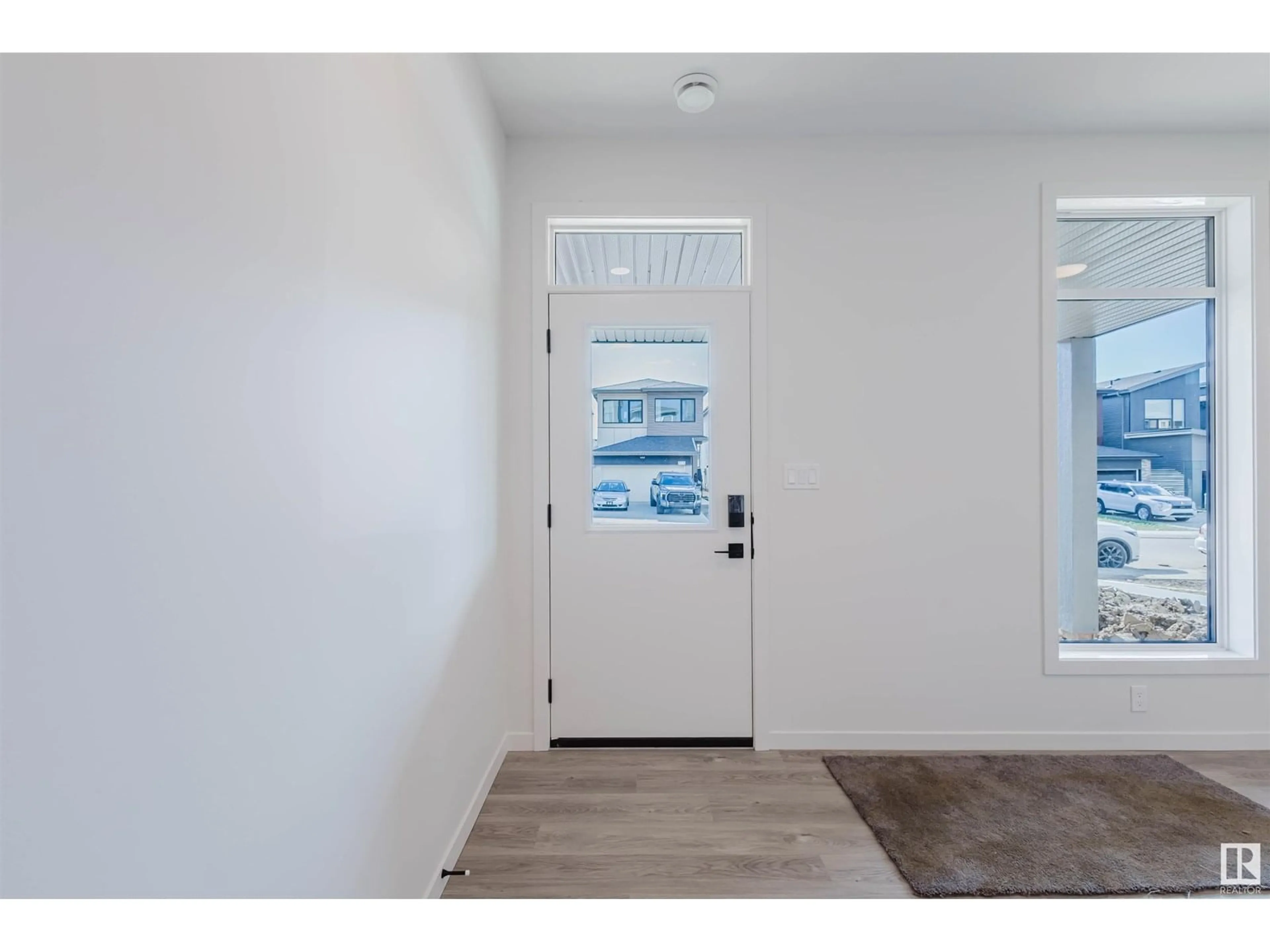 Indoor entryway for SW - 415 33 ST, Edmonton Alberta T6X3C9