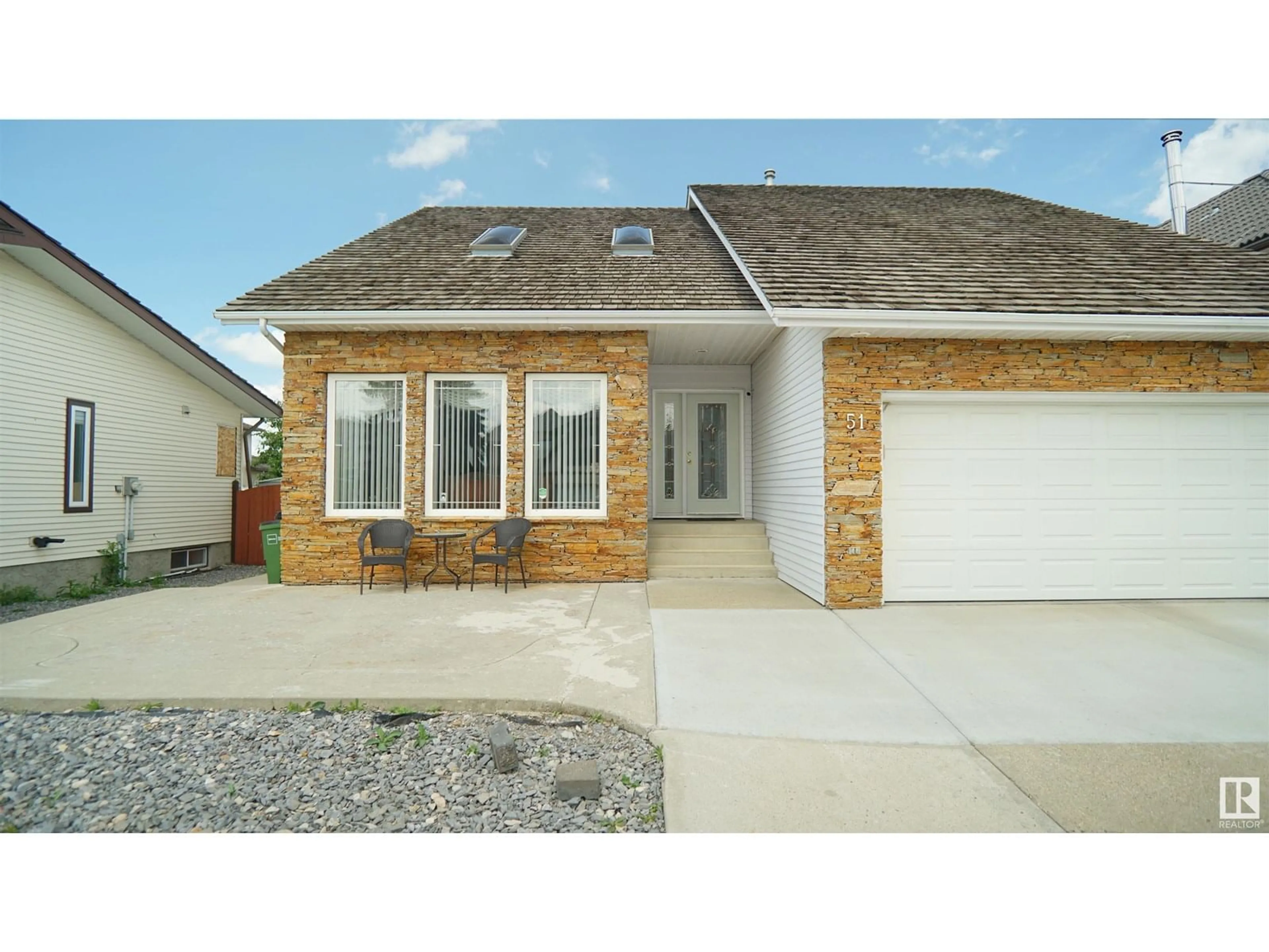 Home with vinyl exterior material, street for NW - 51 CASTLE KEEP KE, Edmonton Alberta T5X5K6