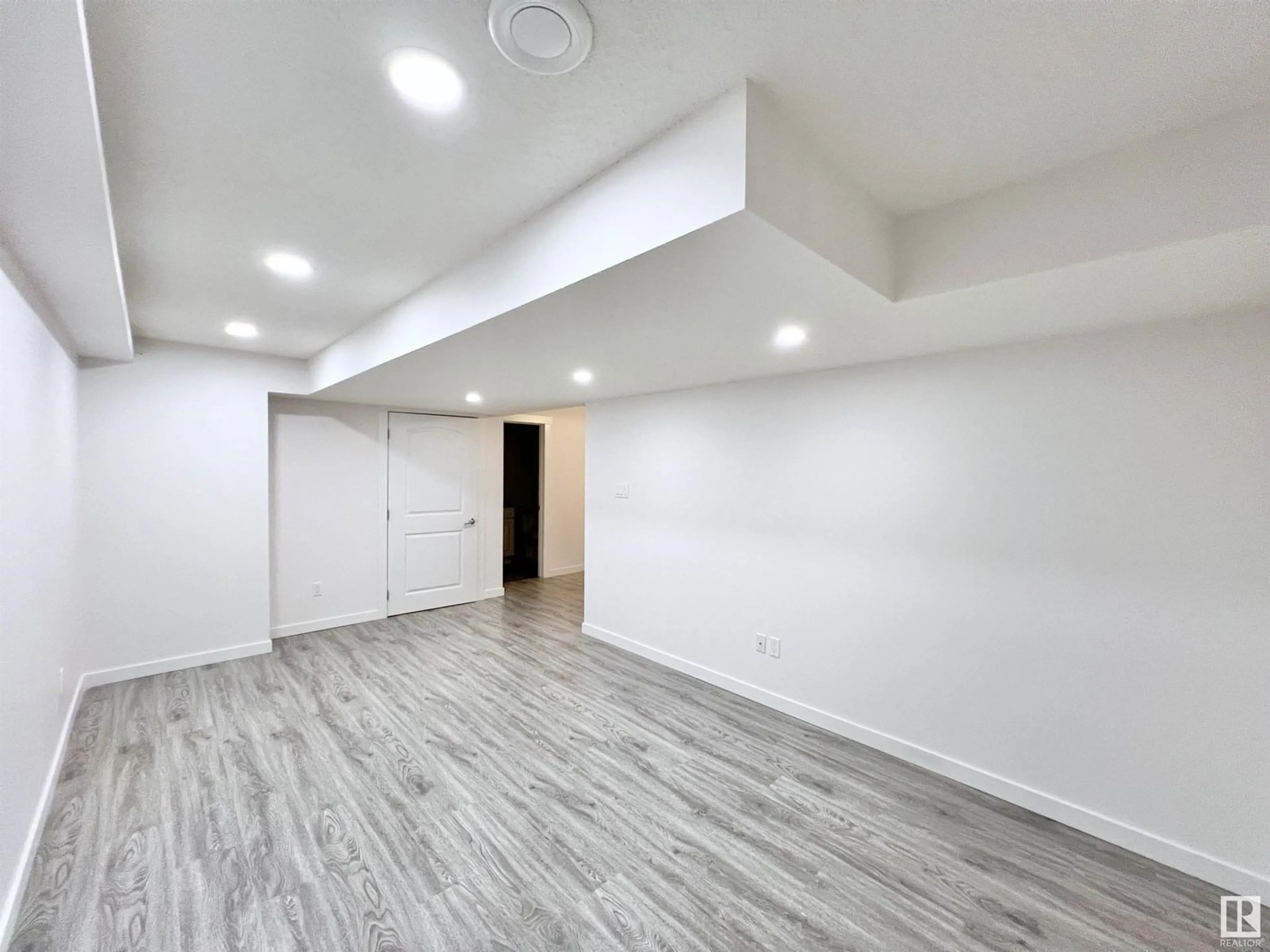 A pic of a room for 11507 16 AV, Edmonton Alberta T6W0Z9