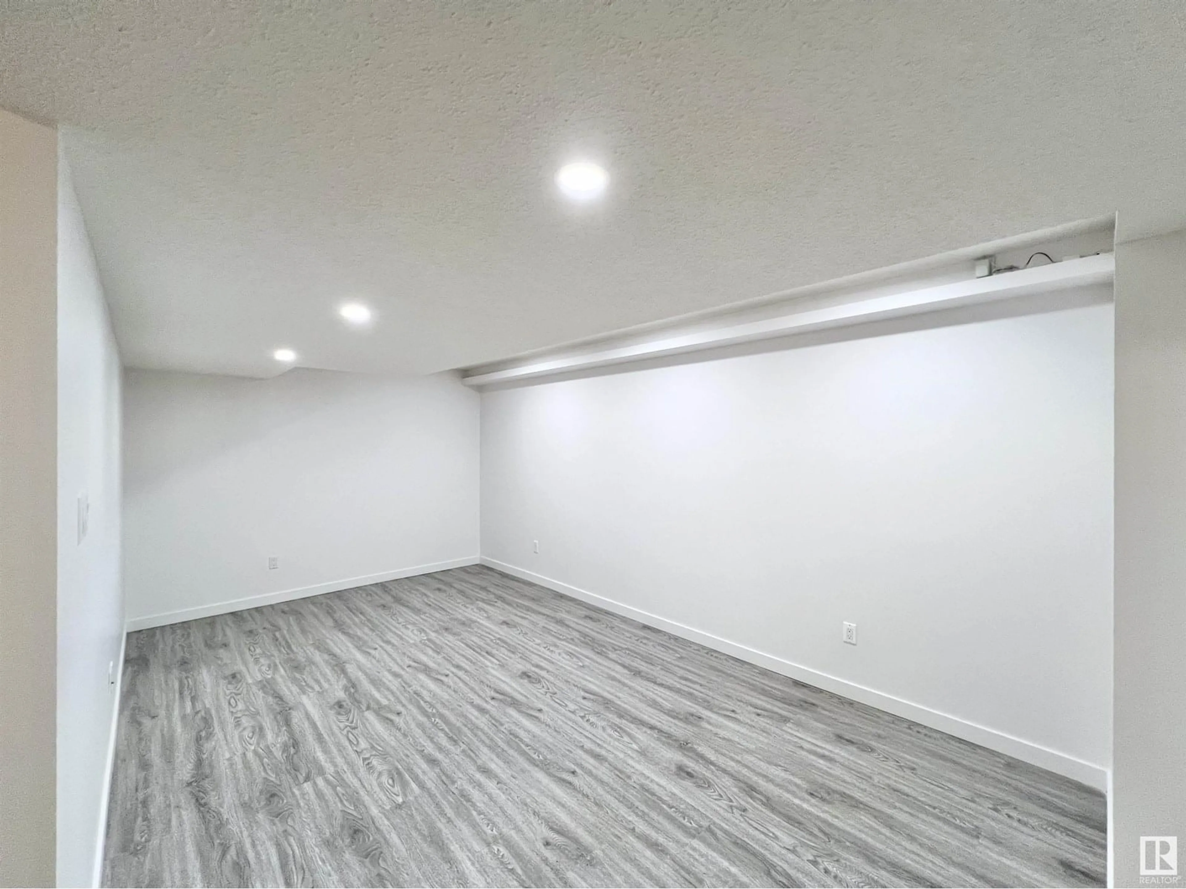 A pic of a room for 11507 16 AV, Edmonton Alberta T6W0Z9