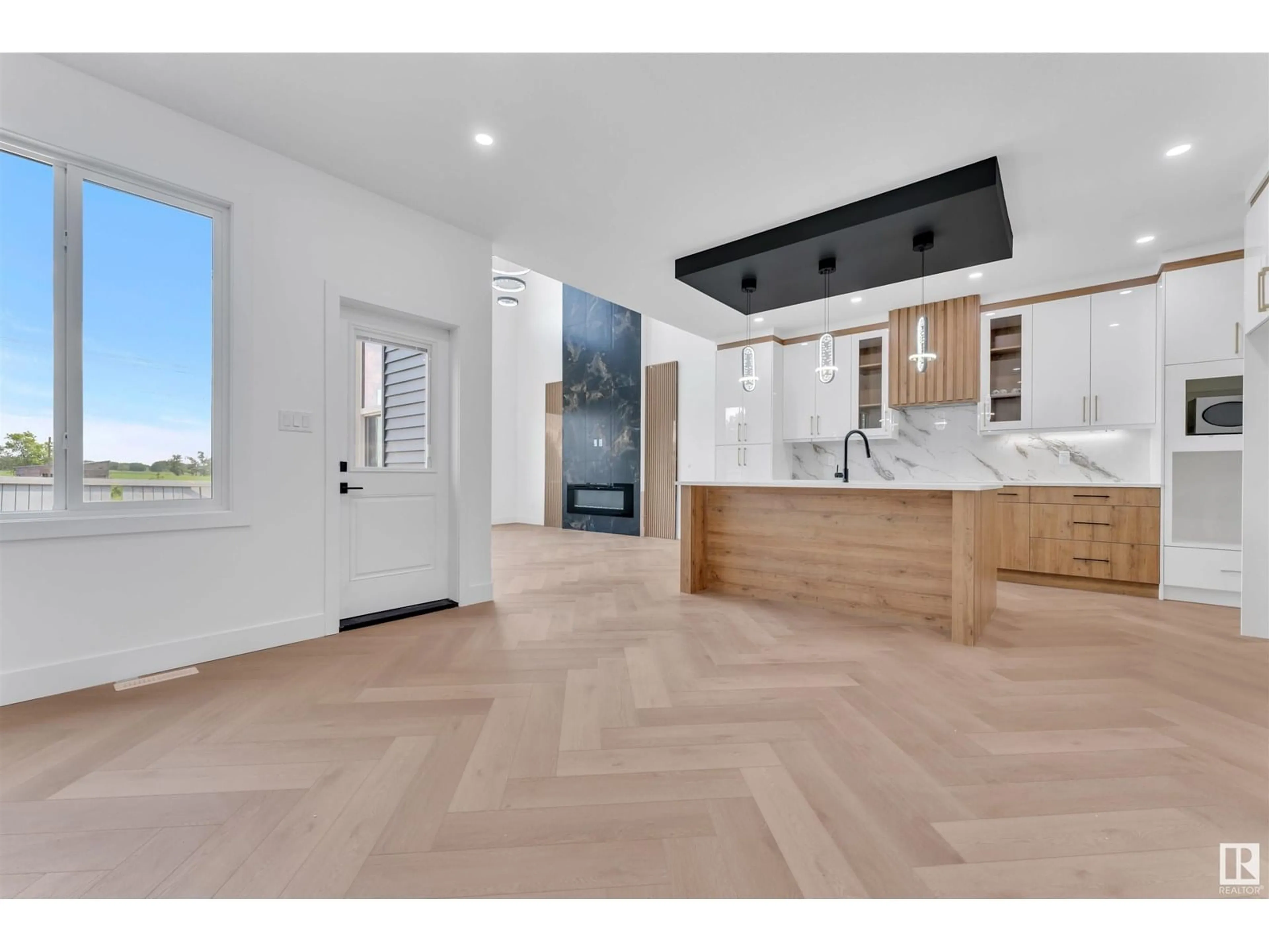 Open concept kitchen, unknown for 3521 42 AV, Beaumont Alberta T4X3A7