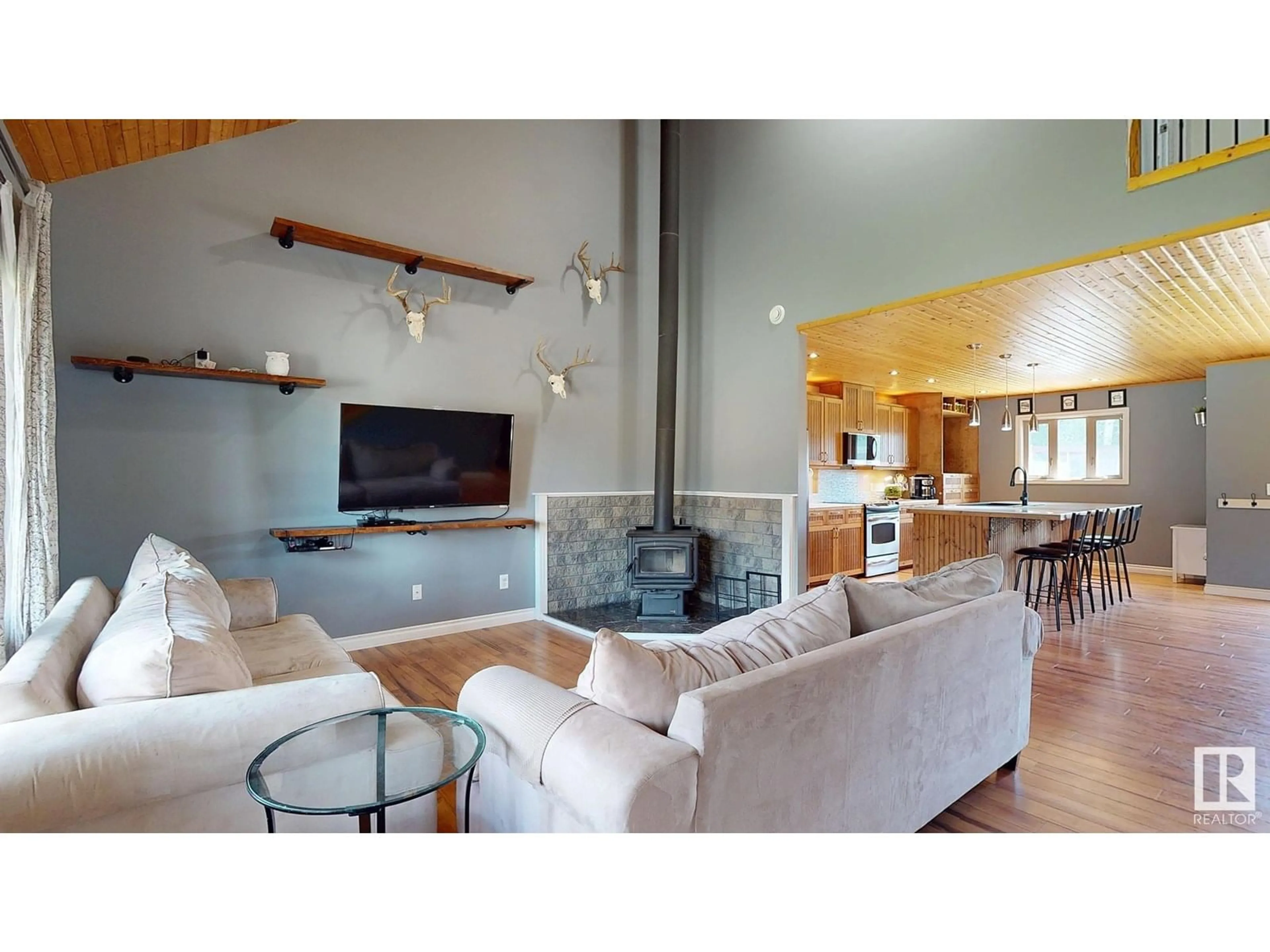 Living room with furniture, unknown for 4215-43 AVENUE, Rural Lac Ste. Anne County Alberta T0E0A0