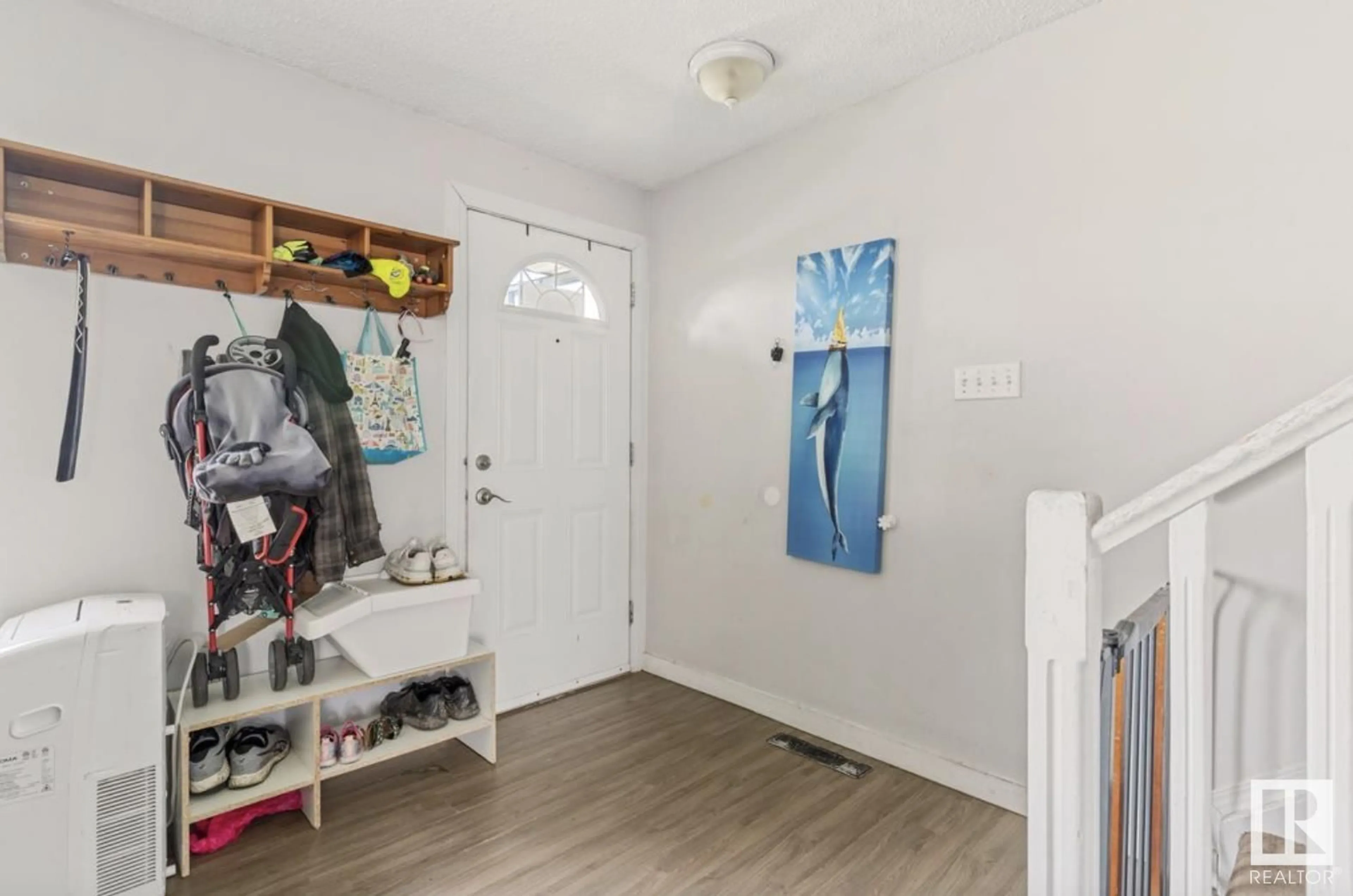 Indoor entryway for NW - 16121 110 AVENUE, Edmonton Alberta T5P1G5