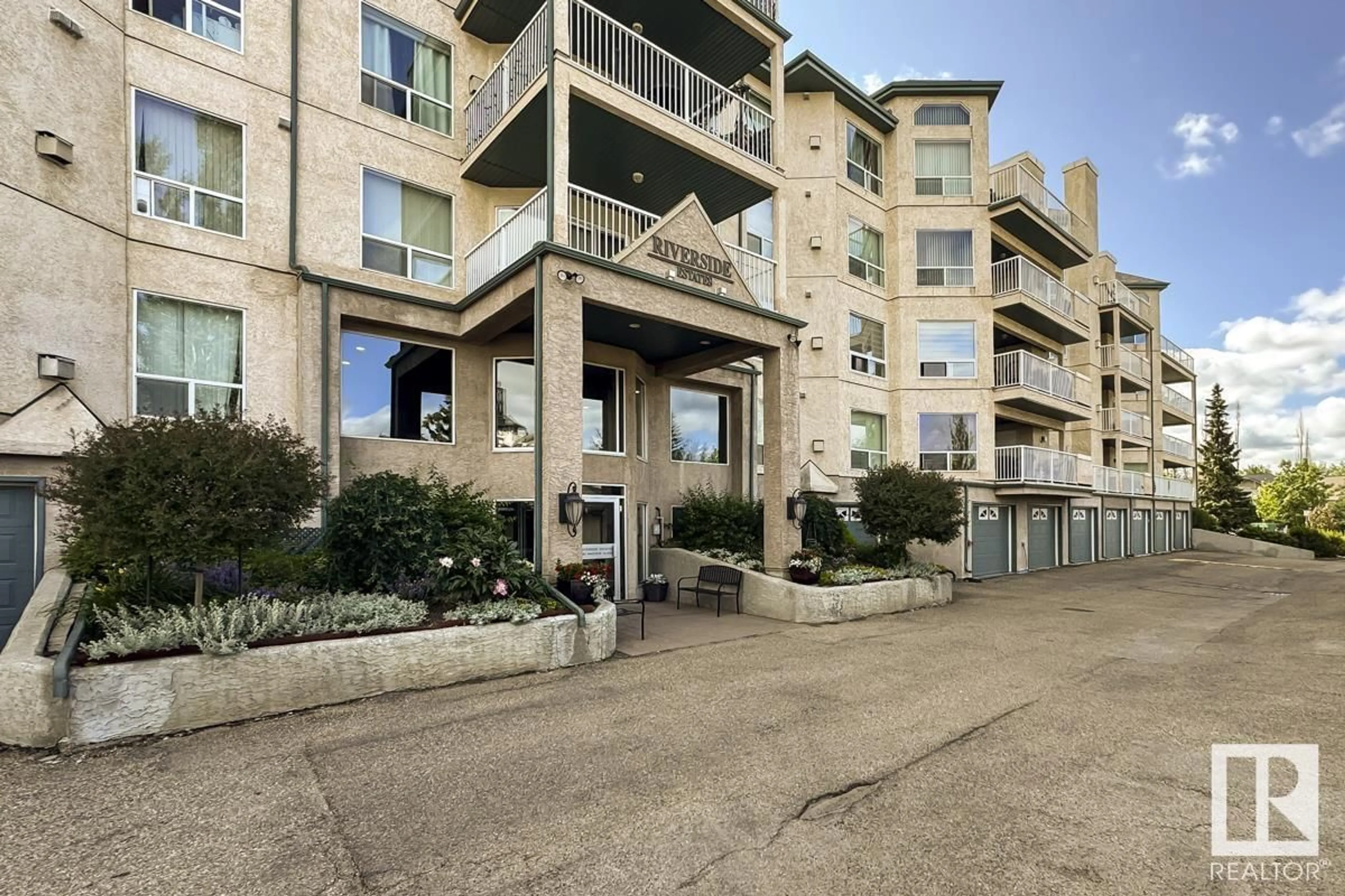 A pic from outside/outdoor area/front of a property/back of a property/a pic from drone, unknown for 307 - 182 HADDOW CL, Edmonton Alberta T6R2V1