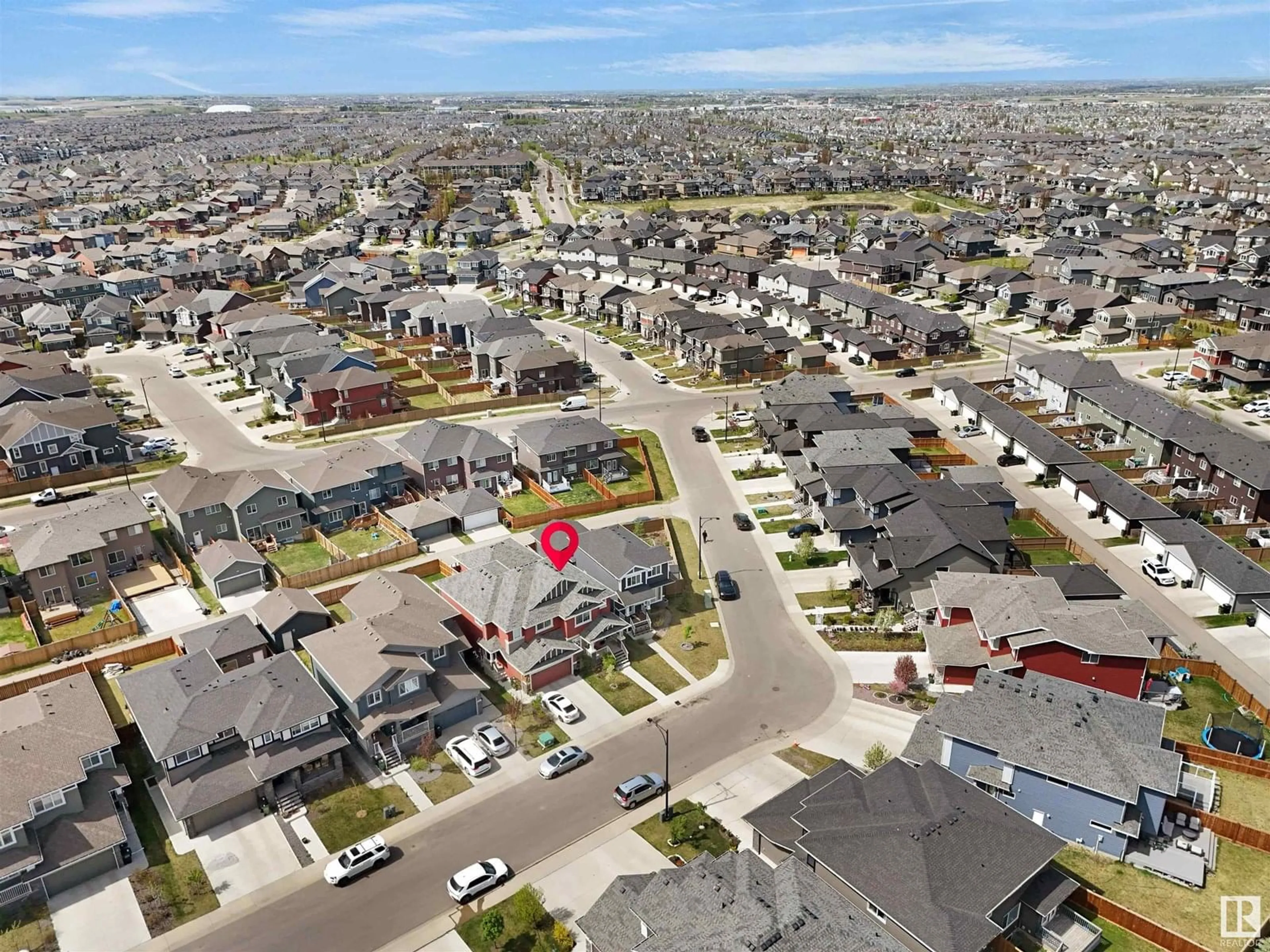 A pic from outside/outdoor area/front of a property/back of a property/a pic from drone, street for 2333 WONNACOTT CR, Edmonton Alberta T6X0J4