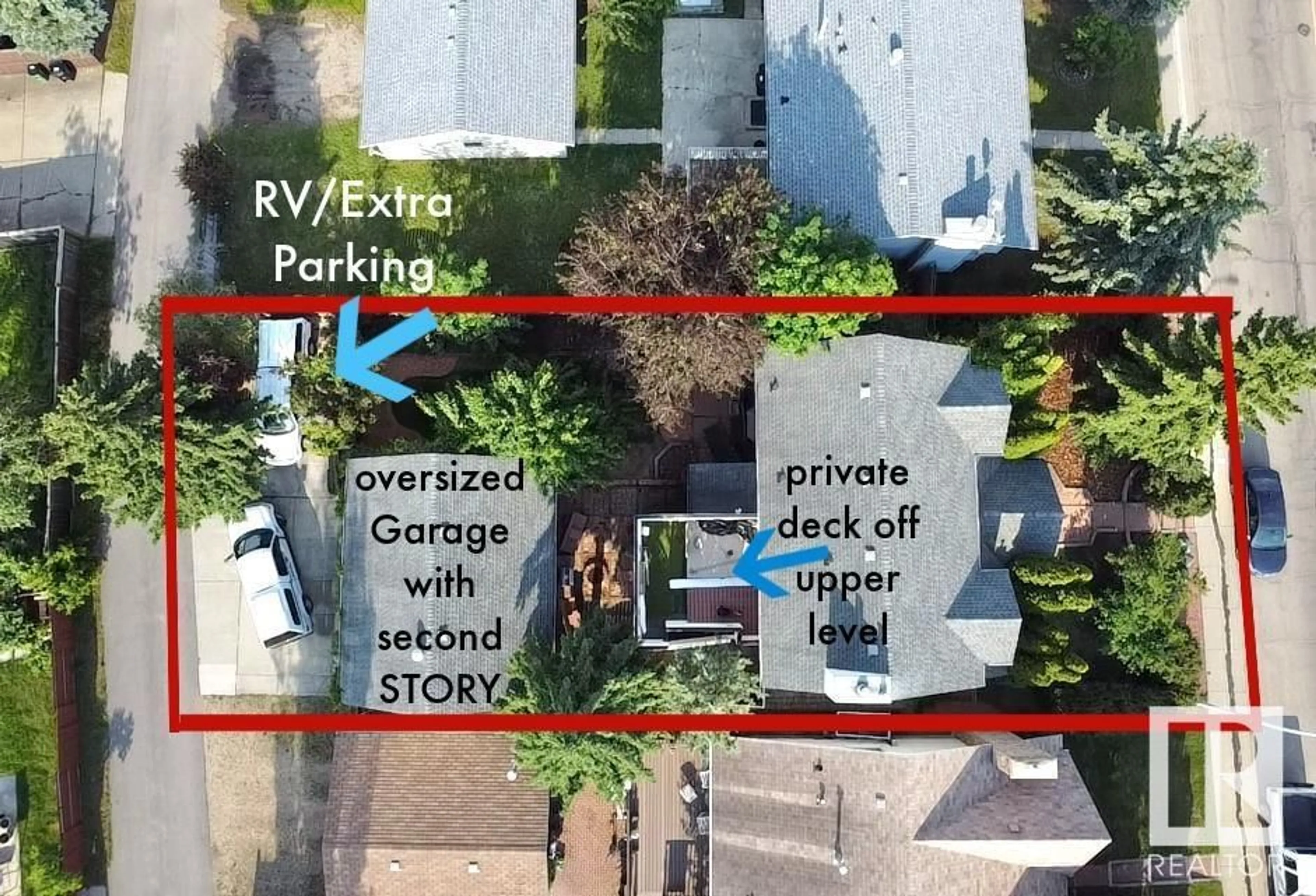 A pic from outside/outdoor area/front of a property/back of a property/a pic from drone, street for 18516 97A AV, Edmonton Alberta T5T3J4