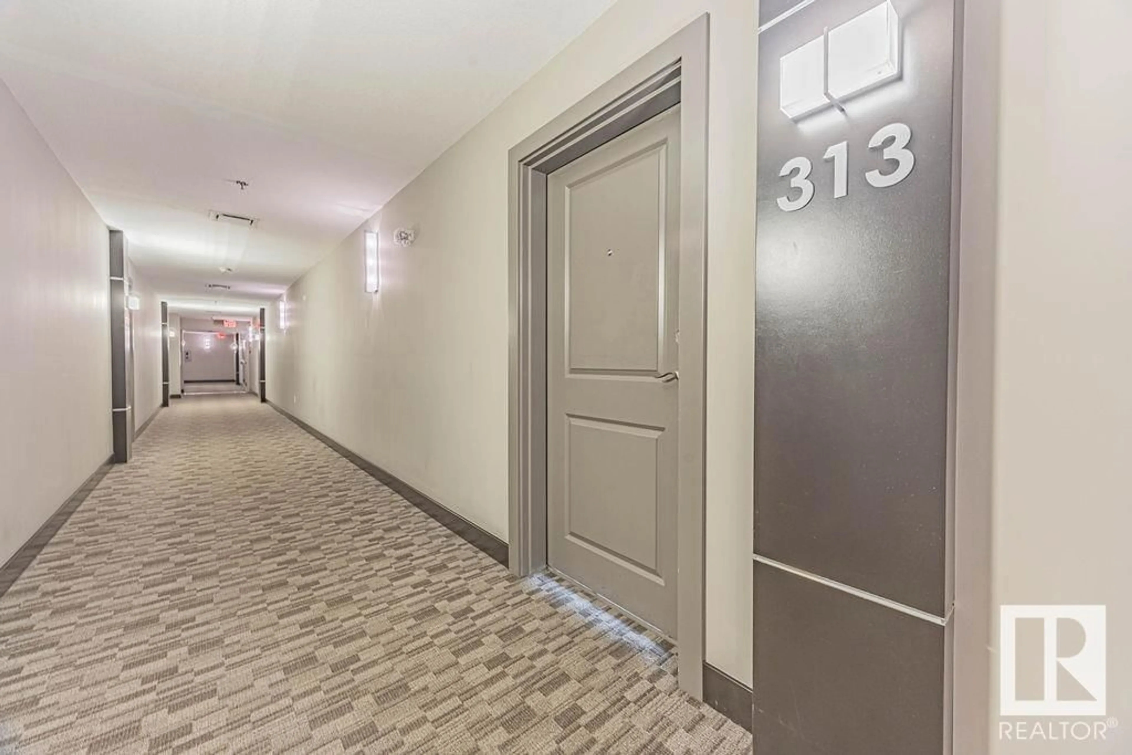 Indoor foyer for 313 5001 ETON BV, Sherwood Park Alberta T8H0N7