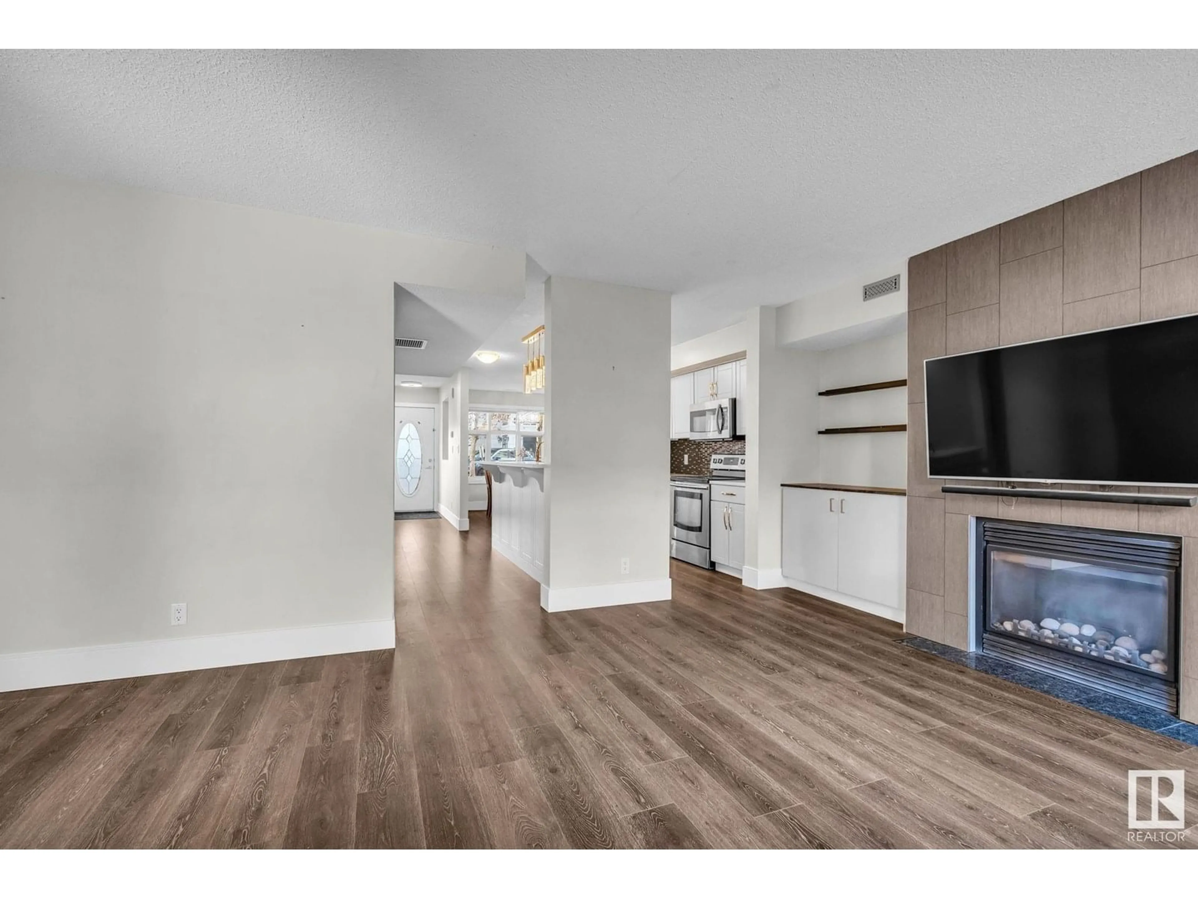 A pic of a room for #6 - 9026 JASPER AV, Edmonton Alberta T5H3S8