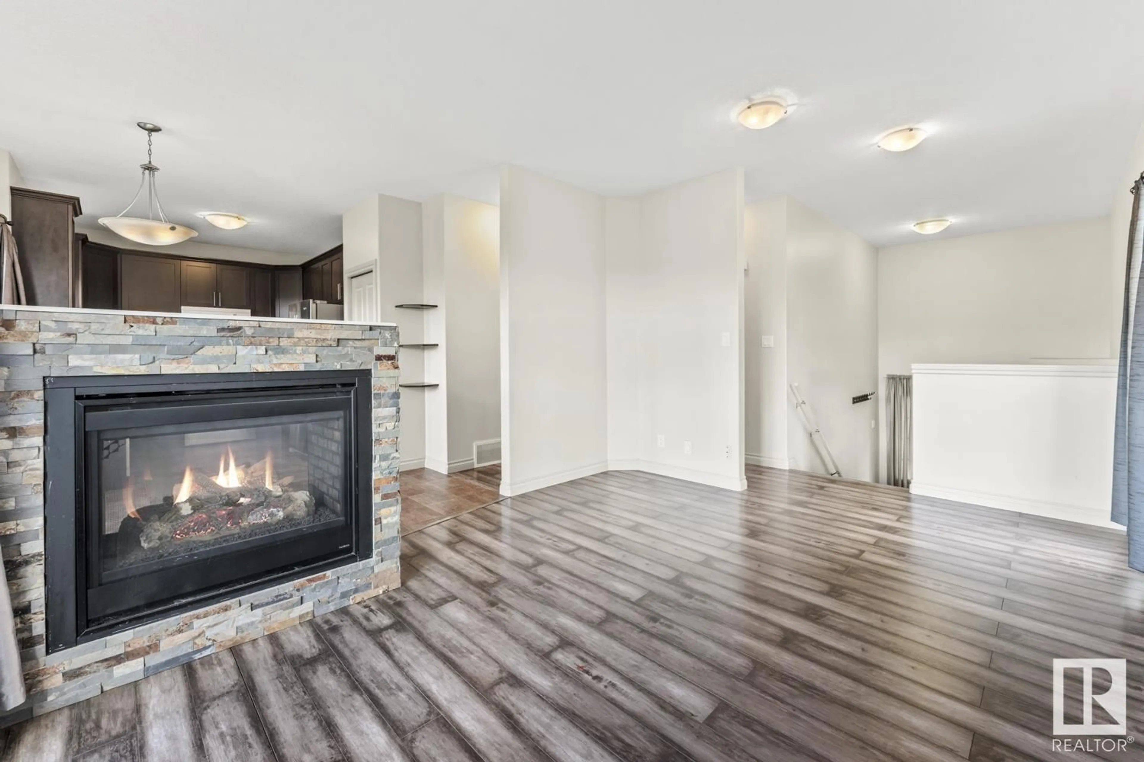 Unknown for 5 - 1501 -8 AV, Cold Lake Alberta T9M0C9