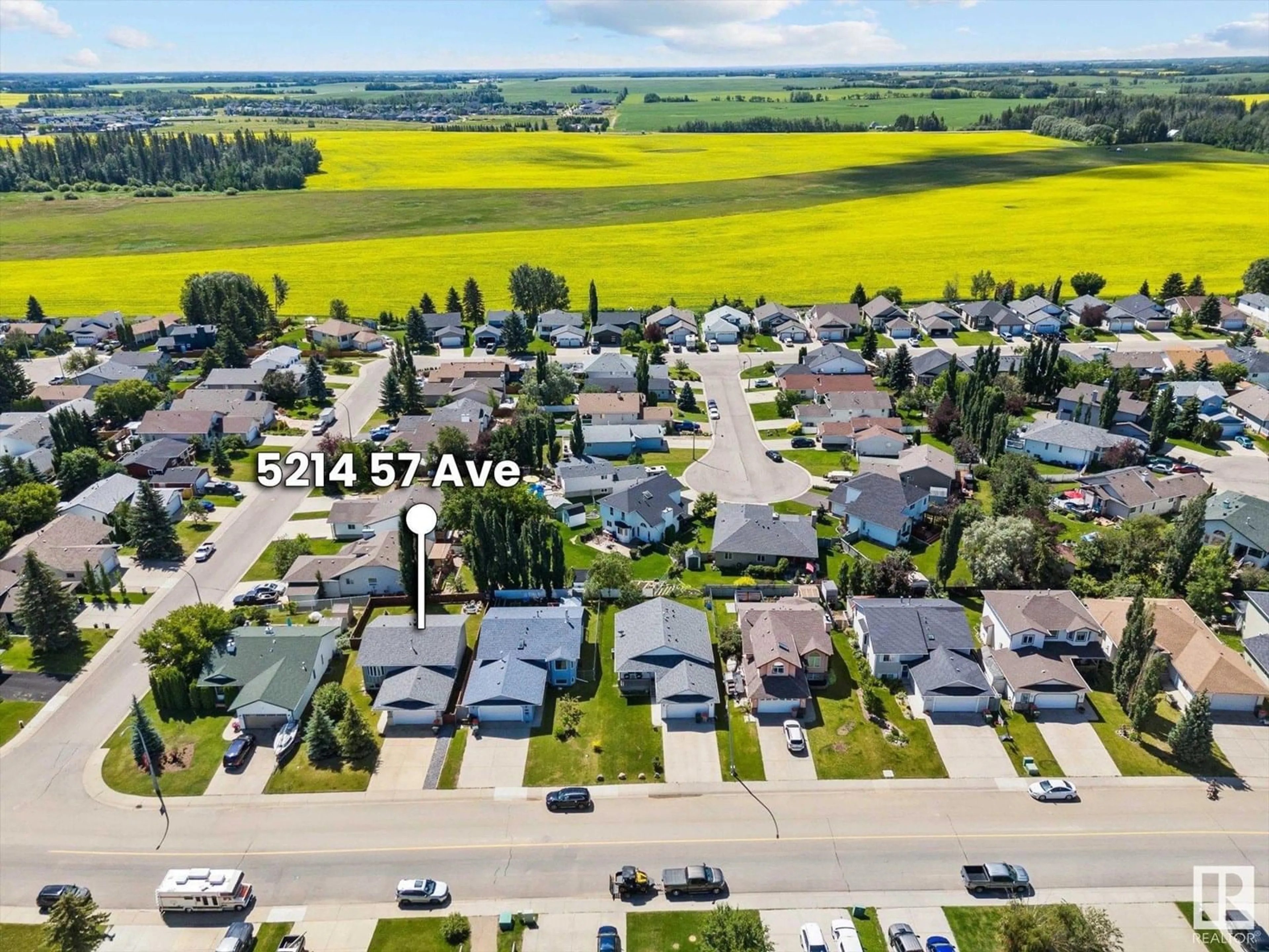 A pic from outside/outdoor area/front of a property/back of a property/a pic from drone, street for 5214 57 AV, Stony Plain Alberta T7Z1A1