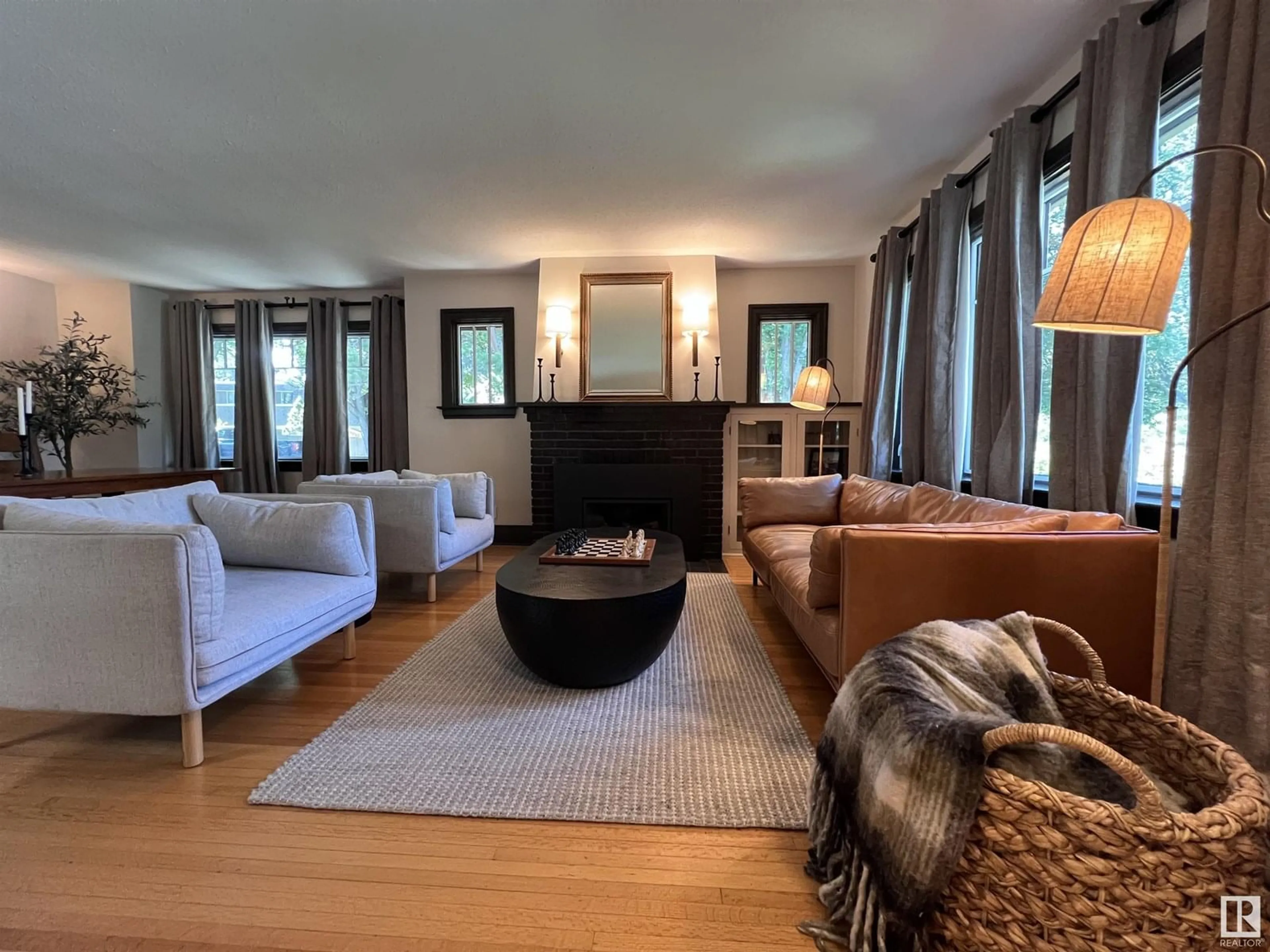 Living room with furniture, wood/laminate floor for 8 BURNHAM AV, St. Albert Alberta T8N0A7