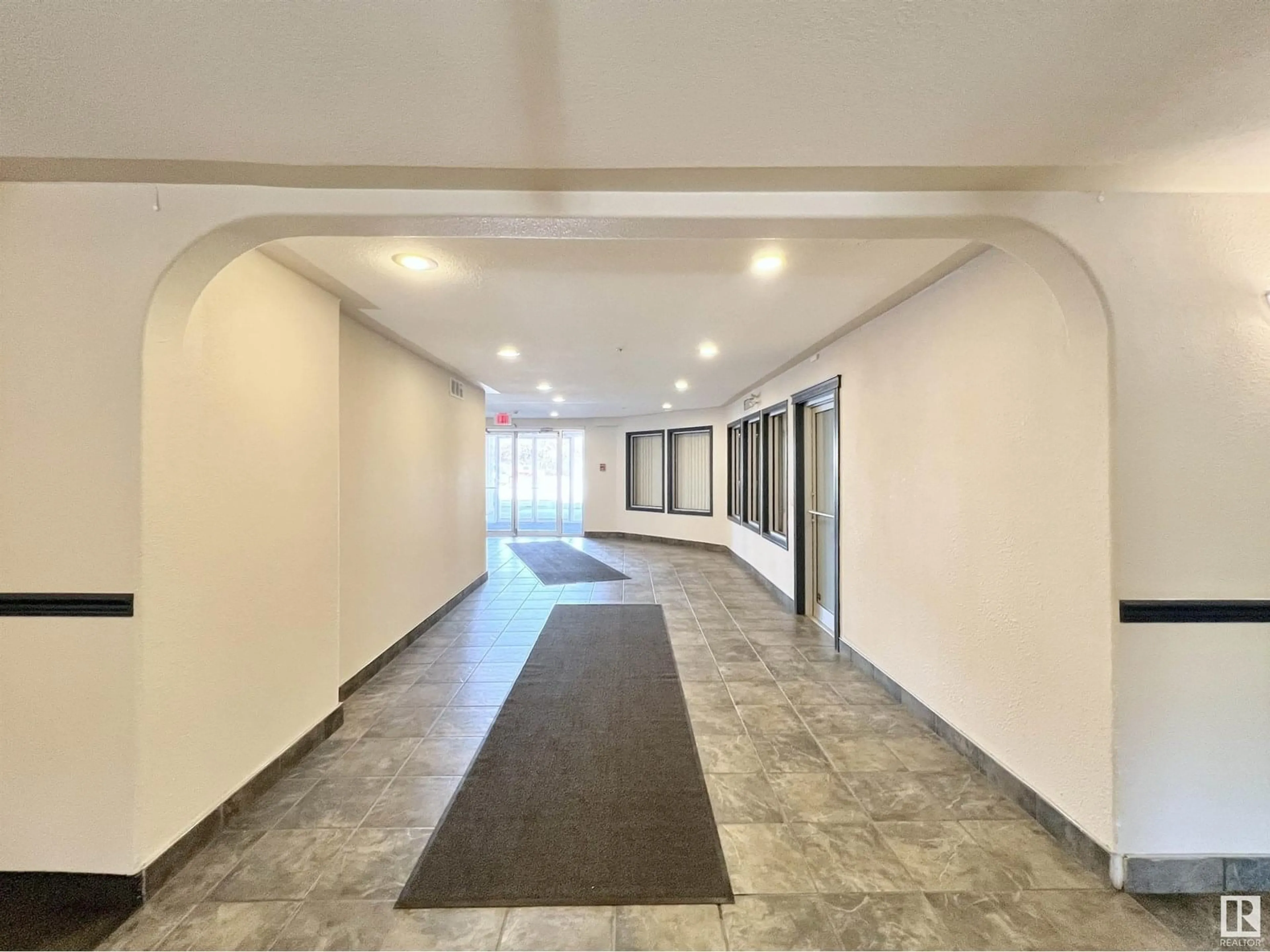 Indoor foyer for NW - 315 11325 83 ST, Edmonton Alberta T5B4W5