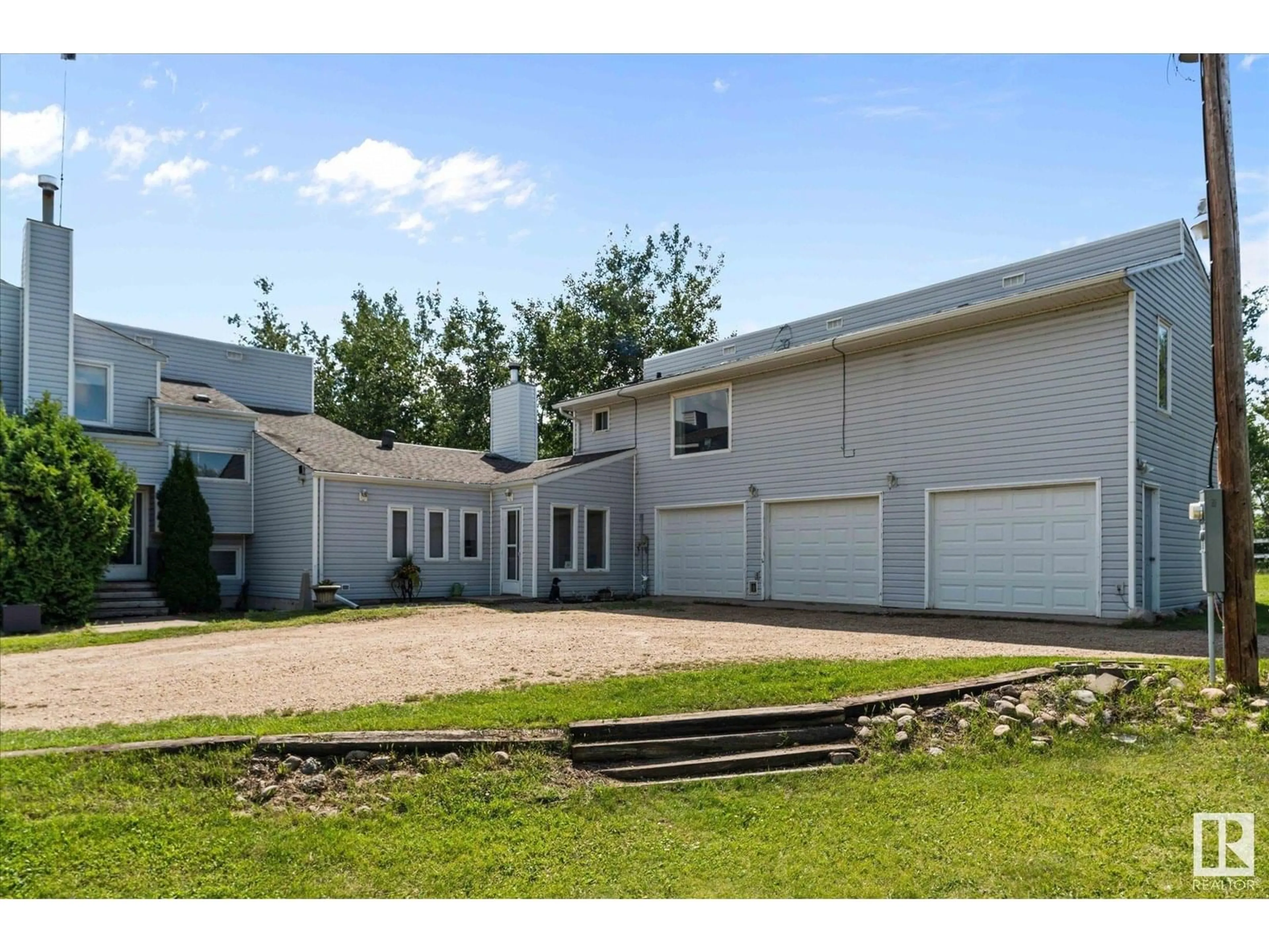 Unknown for 20339 TWP ROAD 550, Rural Strathcona County Alberta T8L4B6