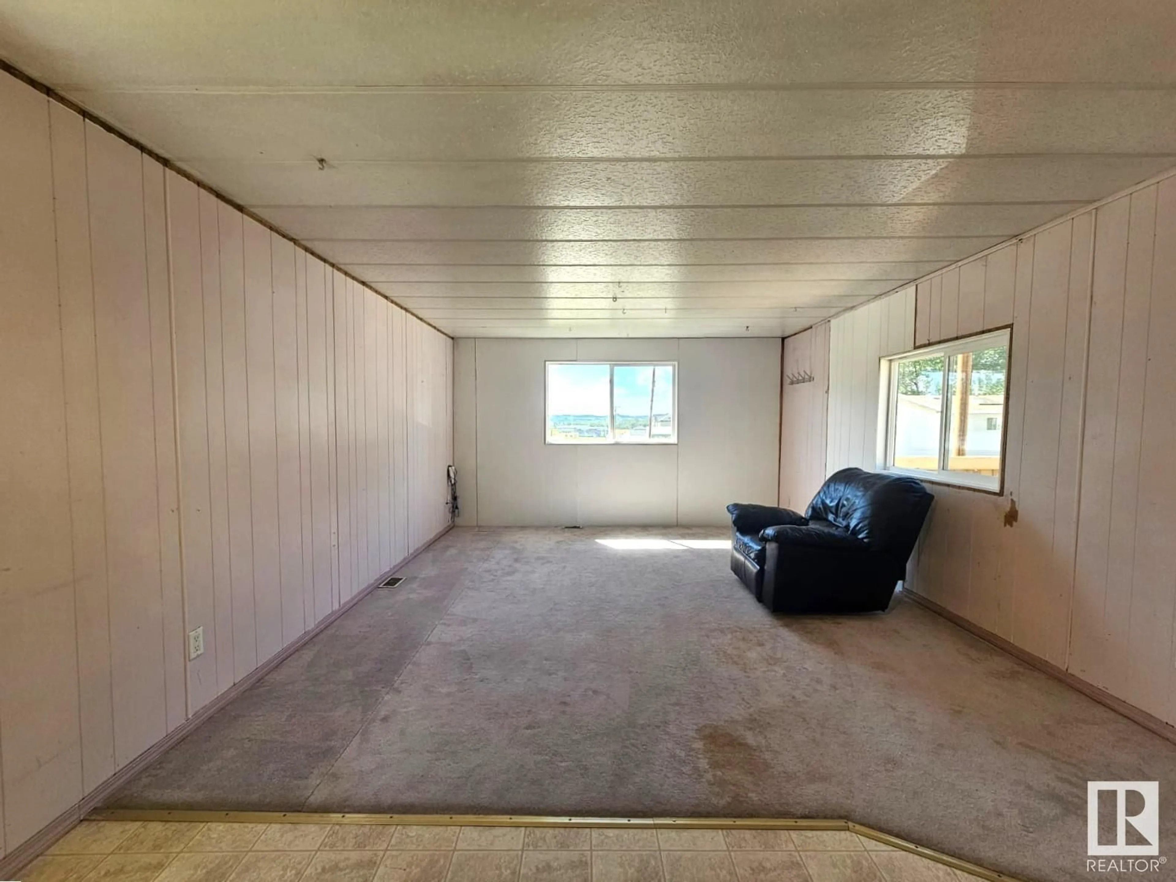 A pic of a room for 31 PLEASANTVIEW MHP, Drayton Valley Alberta T7A1M7