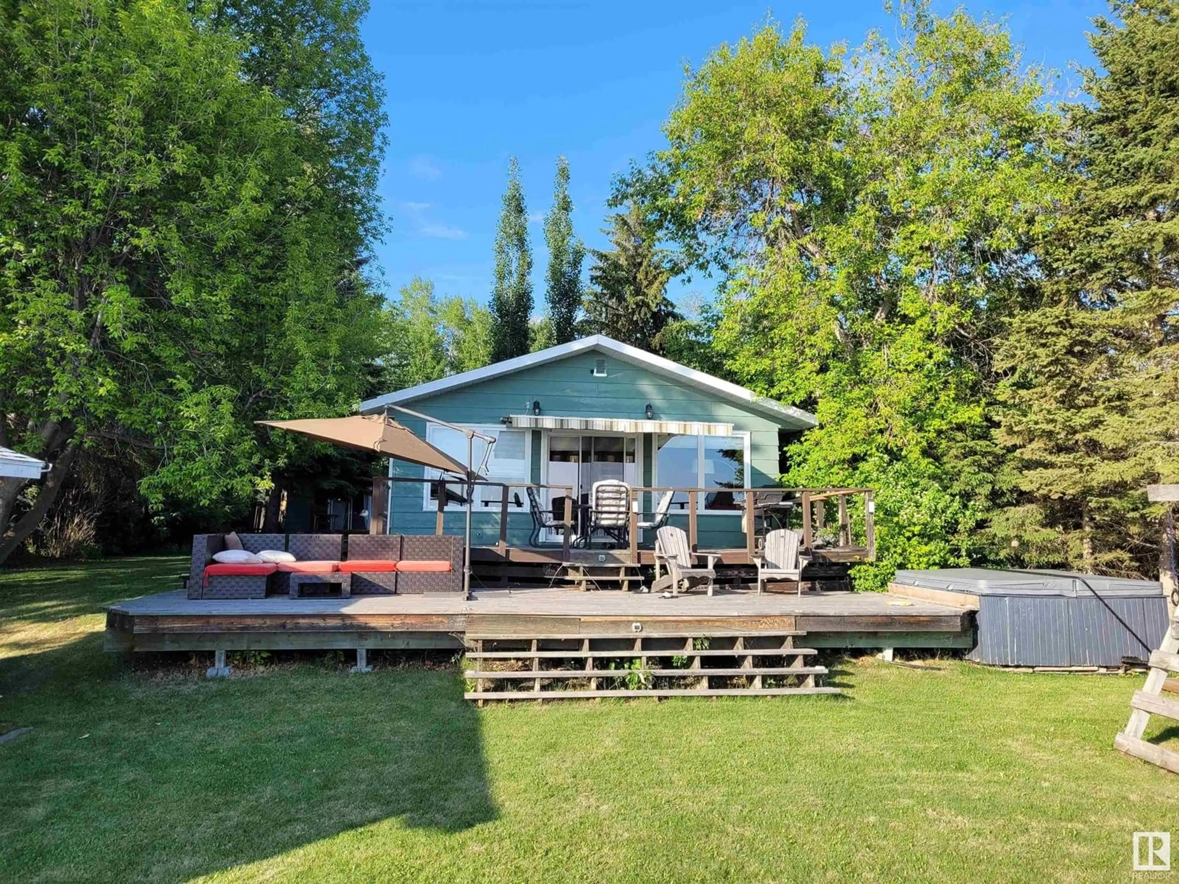 A pic from outside/outdoor area/front of a property/back of a property/a pic from drone, water/lake/river/ocean view for 47 JOHNSONIA BEACH, Rural Leduc County Alberta T0C2P0
